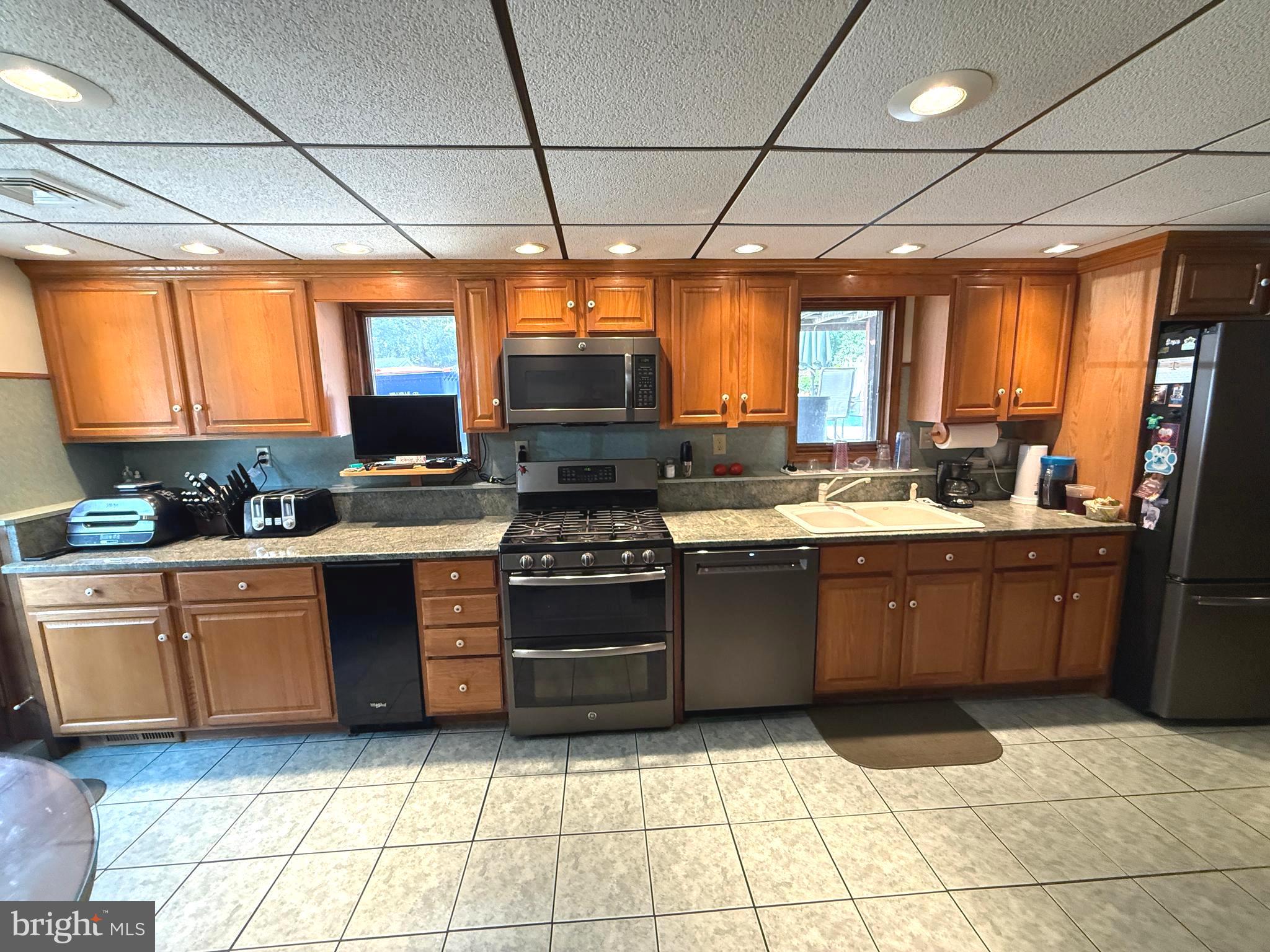 MILLVILLE - Residential