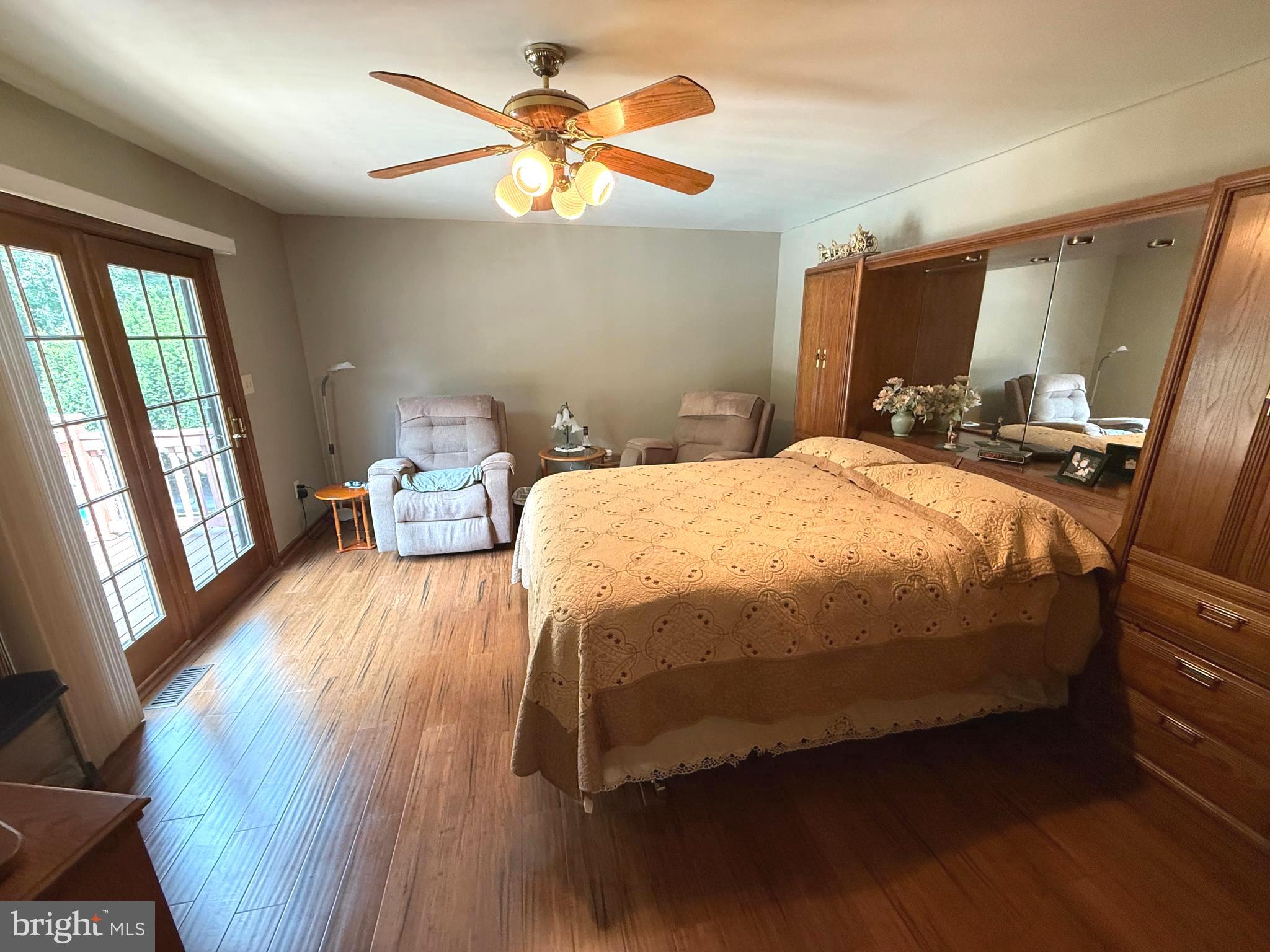 MILLVILLE - Residential