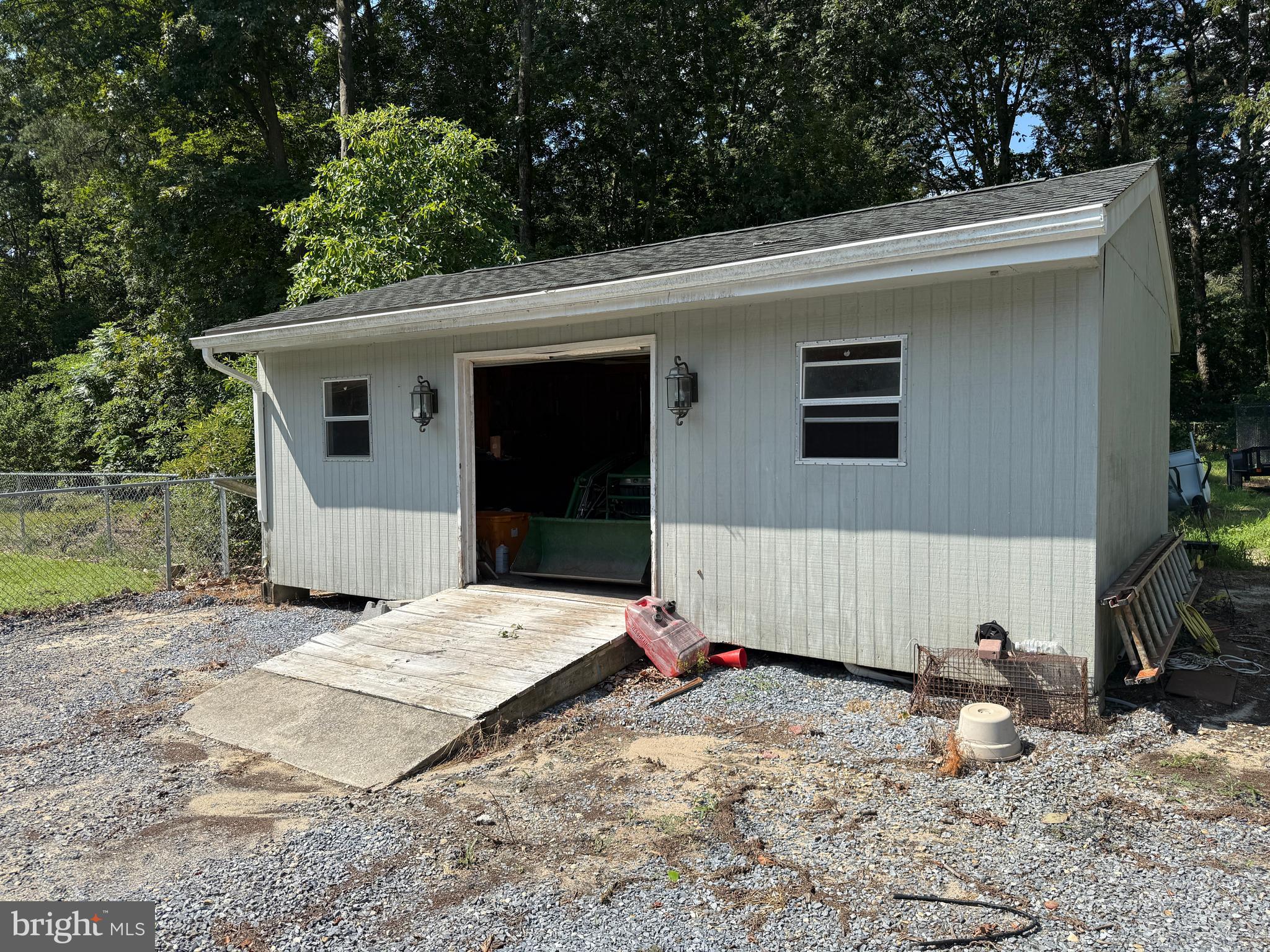 MILLVILLE - Residential