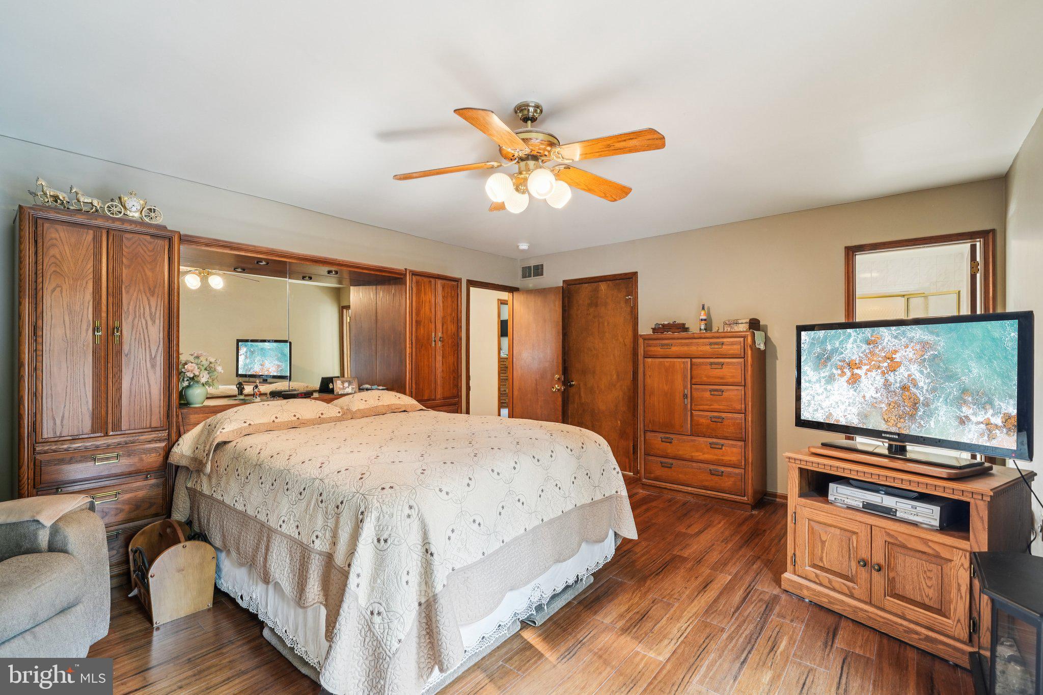 MILLVILLE - Residential