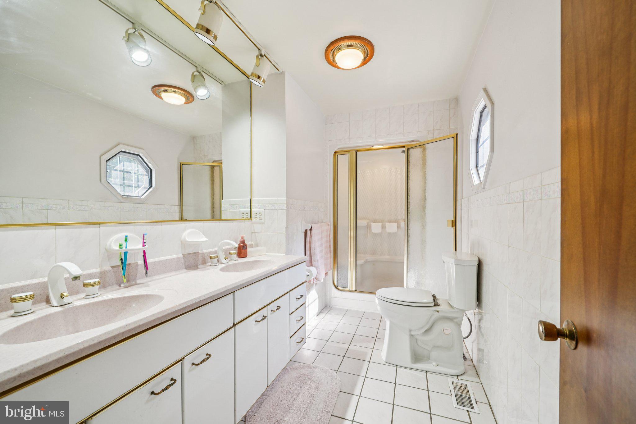 MILLVILLE - Residential