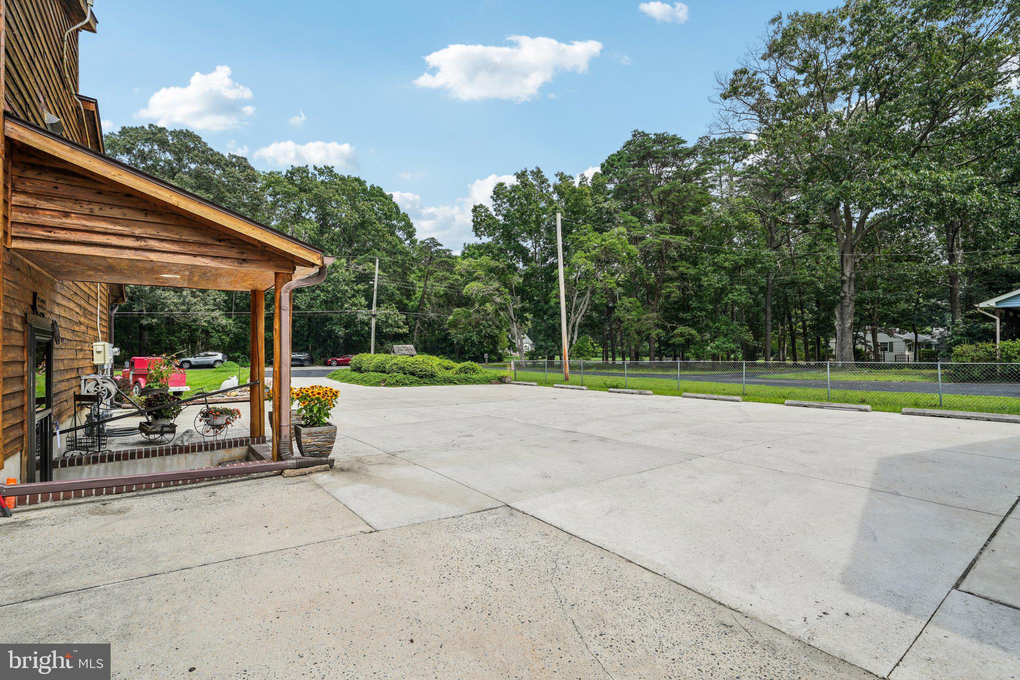 MILLVILLE - Residential