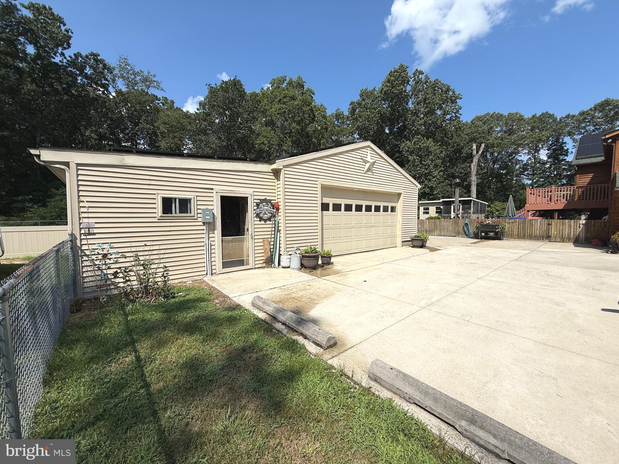 MILLVILLE - Residential