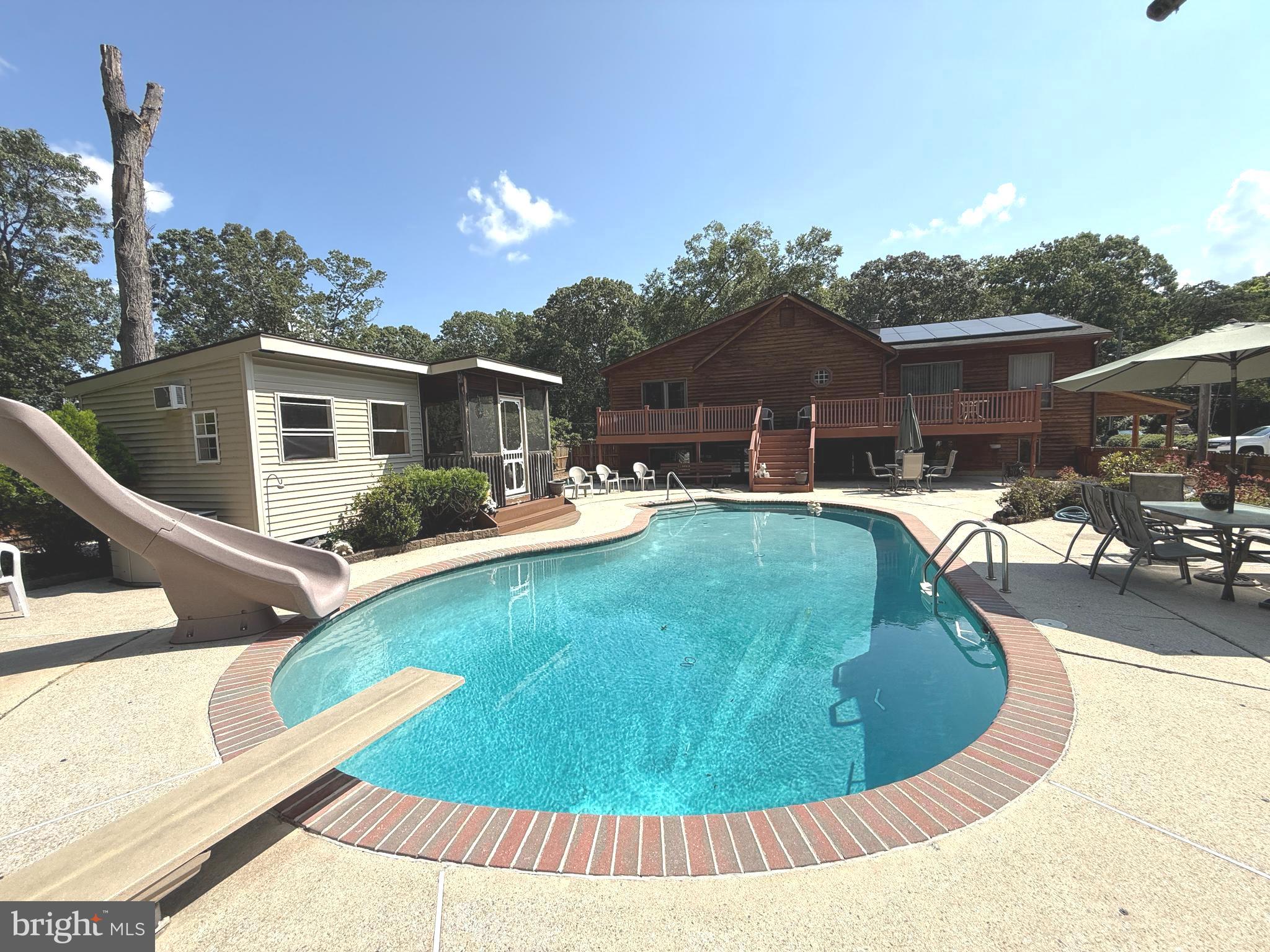 MILLVILLE - Residential