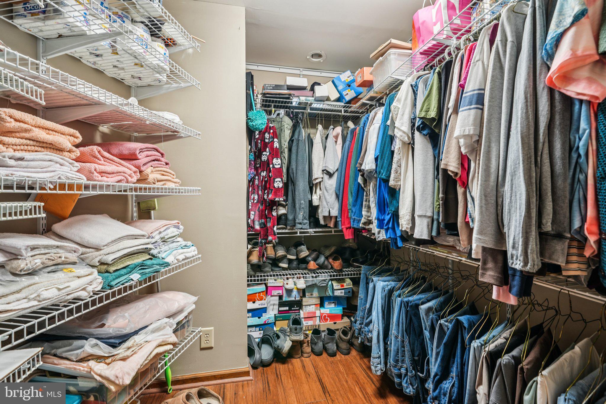 MILLVILLE - Residential