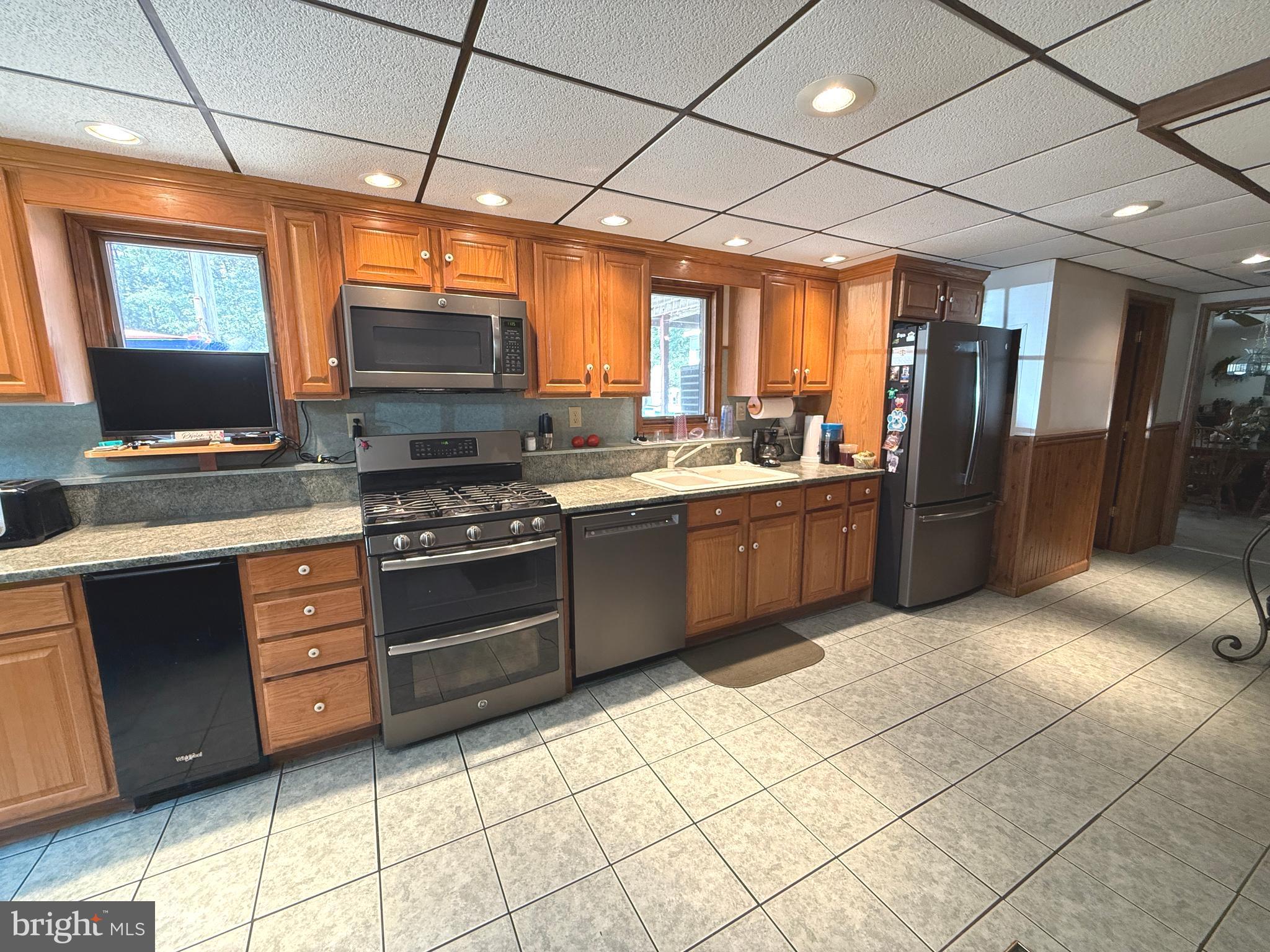 MILLVILLE - Residential