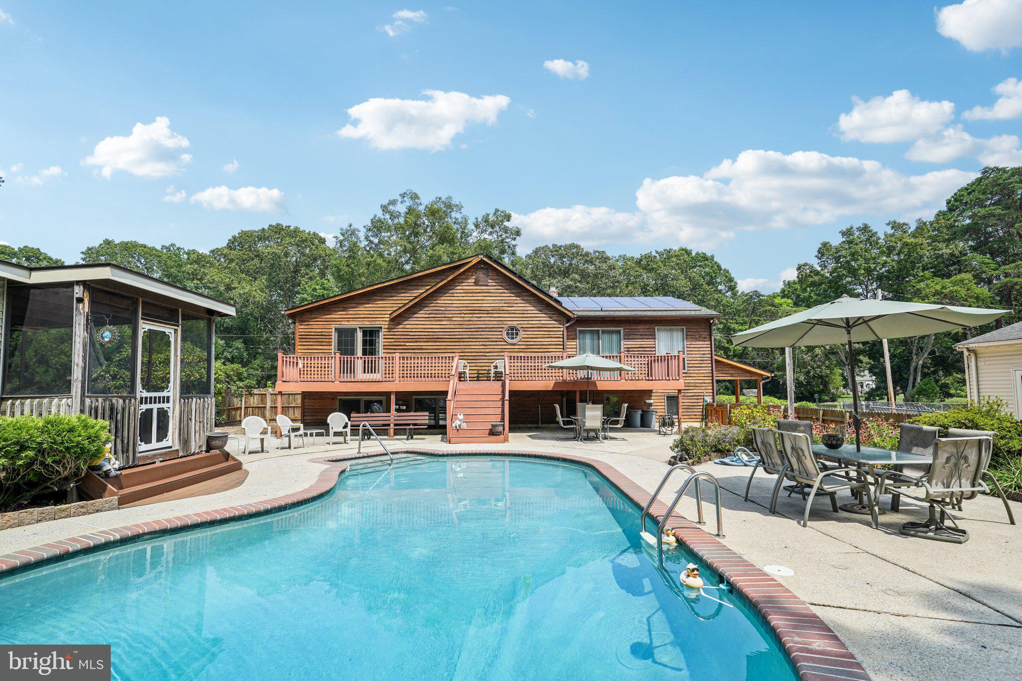 MILLVILLE - Residential