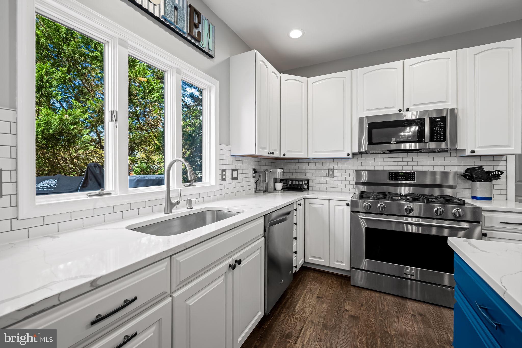 CRYSTAL SPRINGS ESTATES - Residential