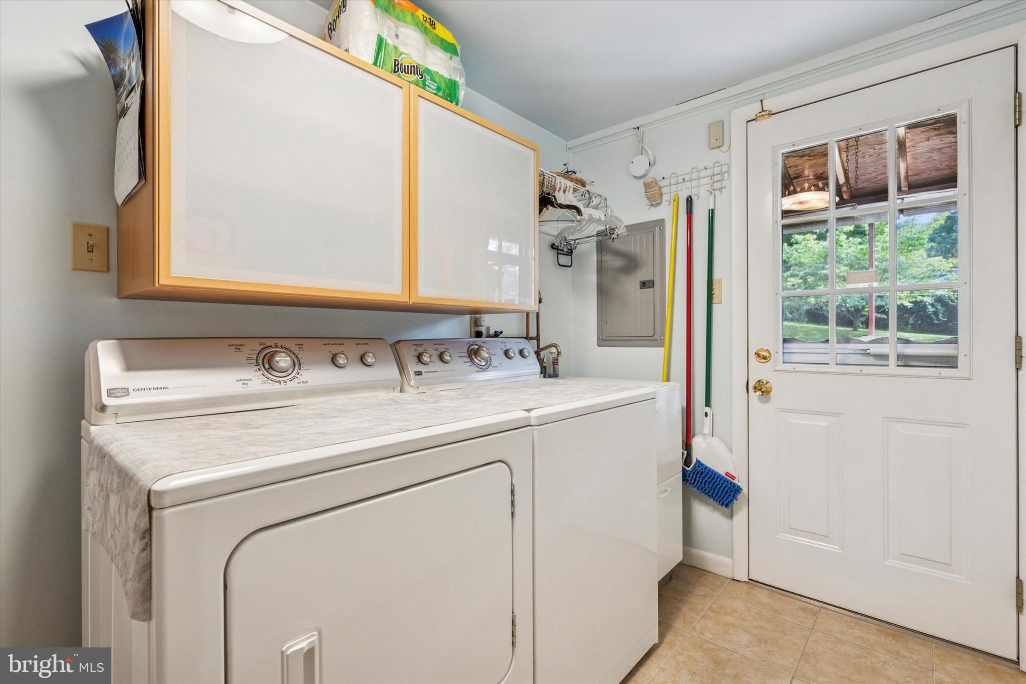 SUBURBAN GREENS - Residential