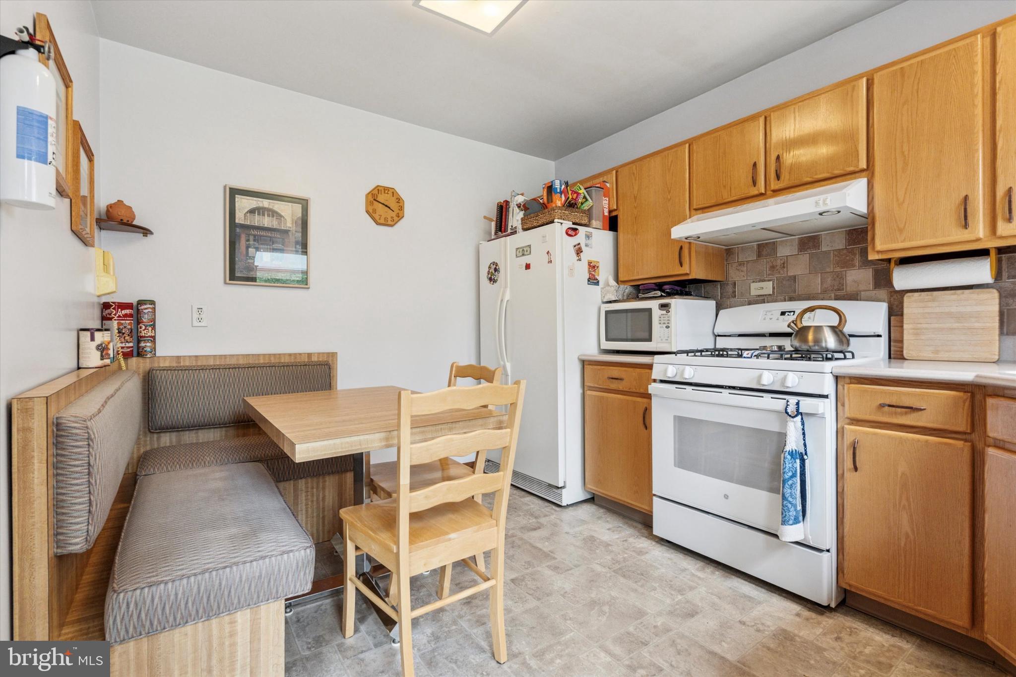 SUBURBAN GREENS - Residential