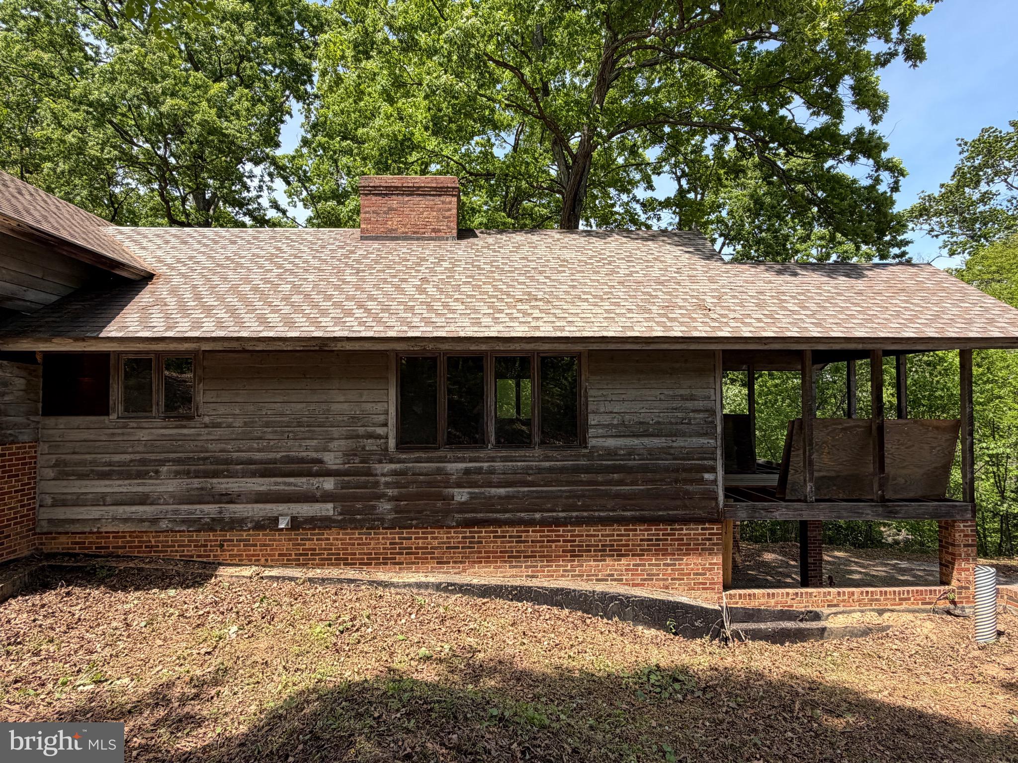 549 MOUNTAIN LAUREL DRIVE