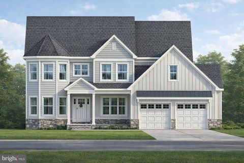 121 NEWVILLE ROAD ELIZABETHTOWN PA 17022