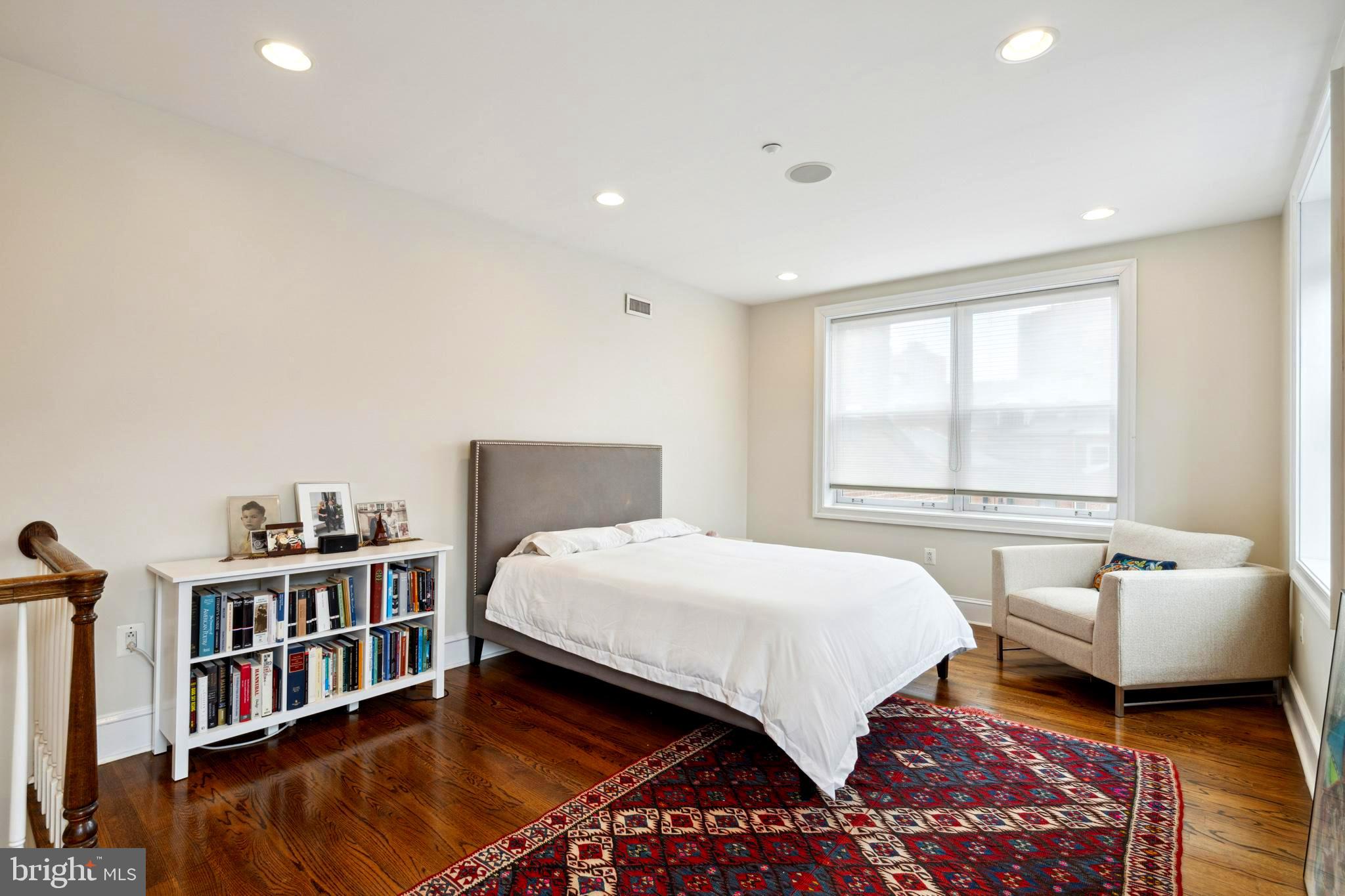 WASHINGTON SQ WEST - Residential