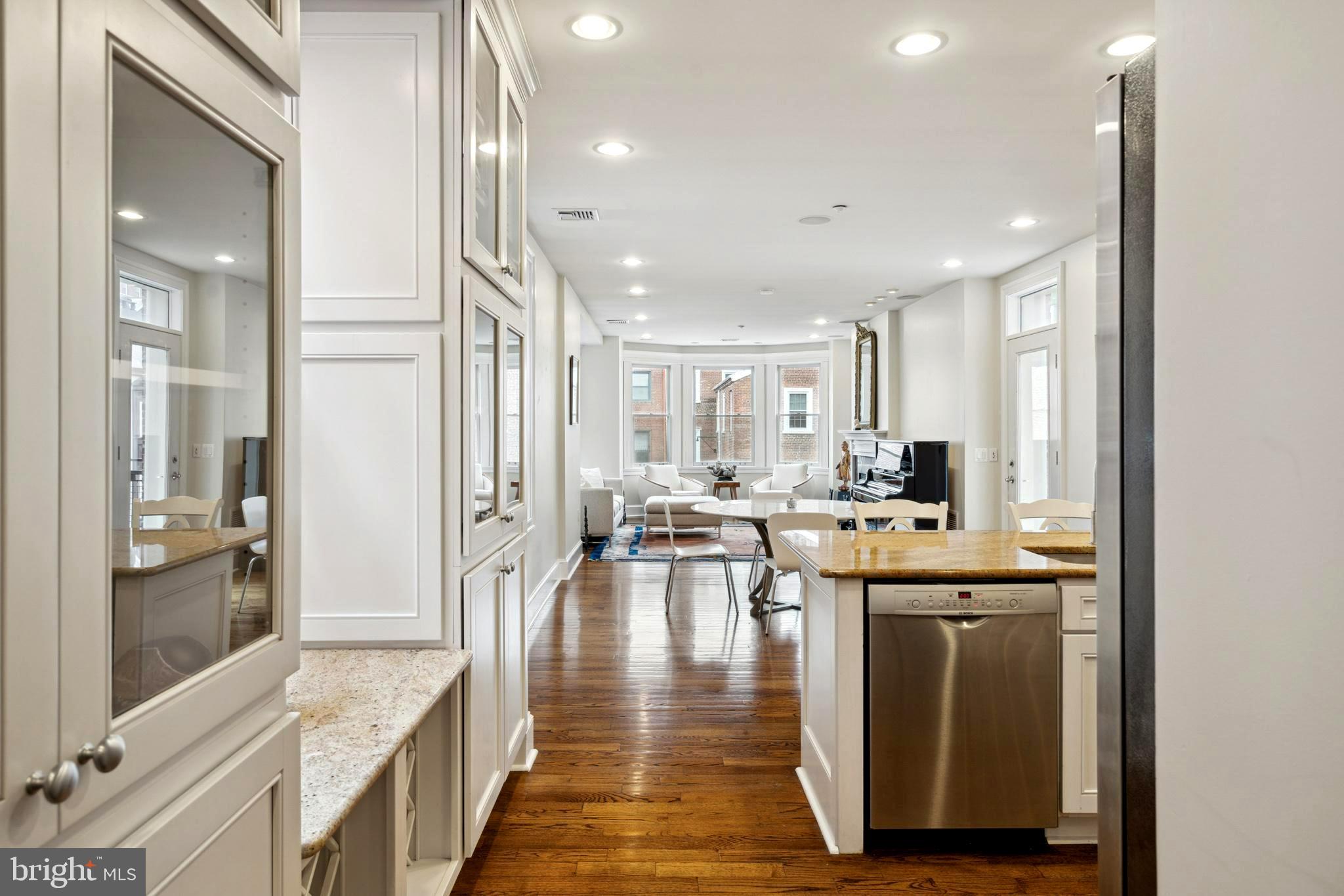 WASHINGTON SQ WEST - Residential