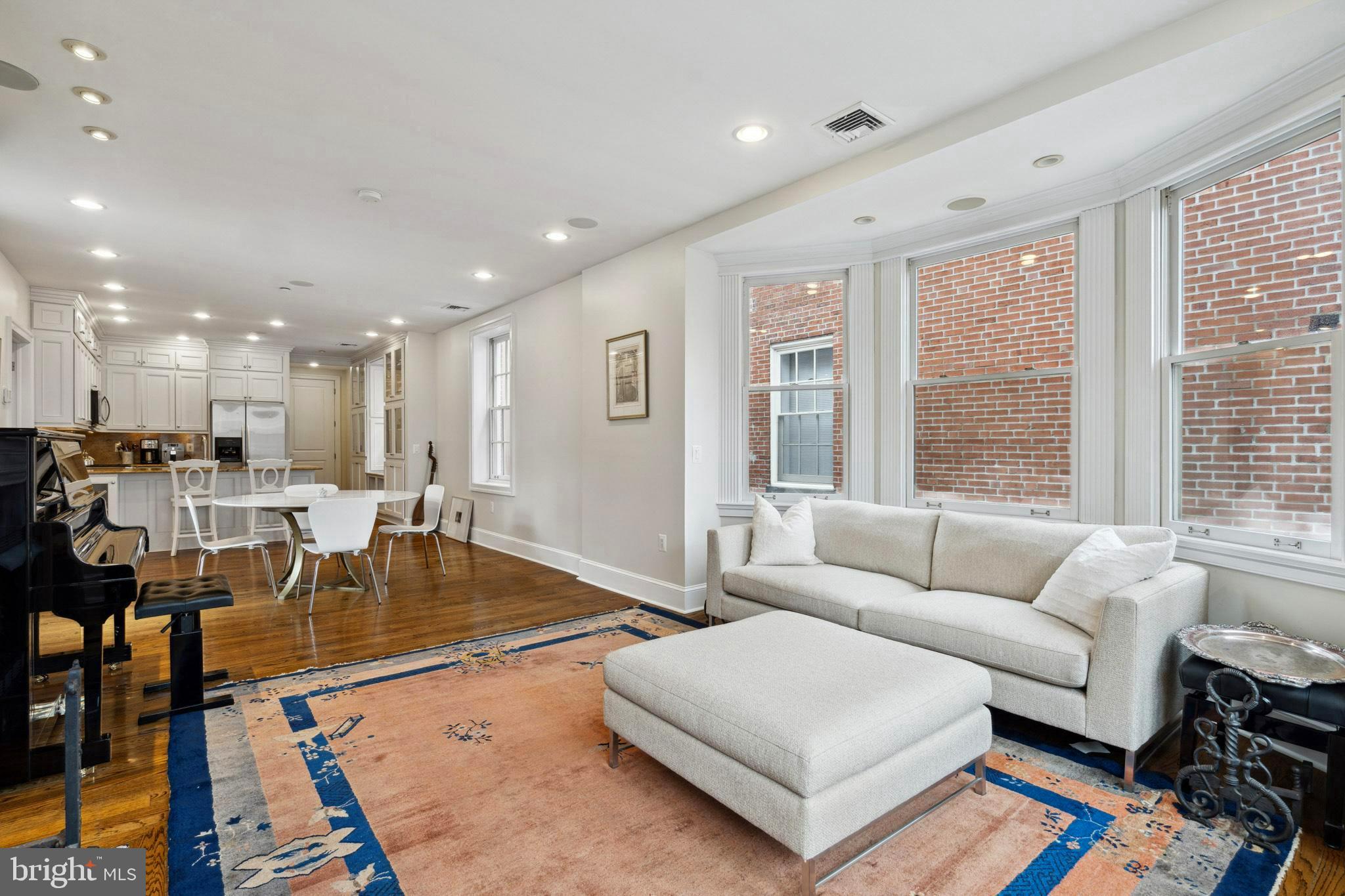 WASHINGTON SQ WEST - Residential