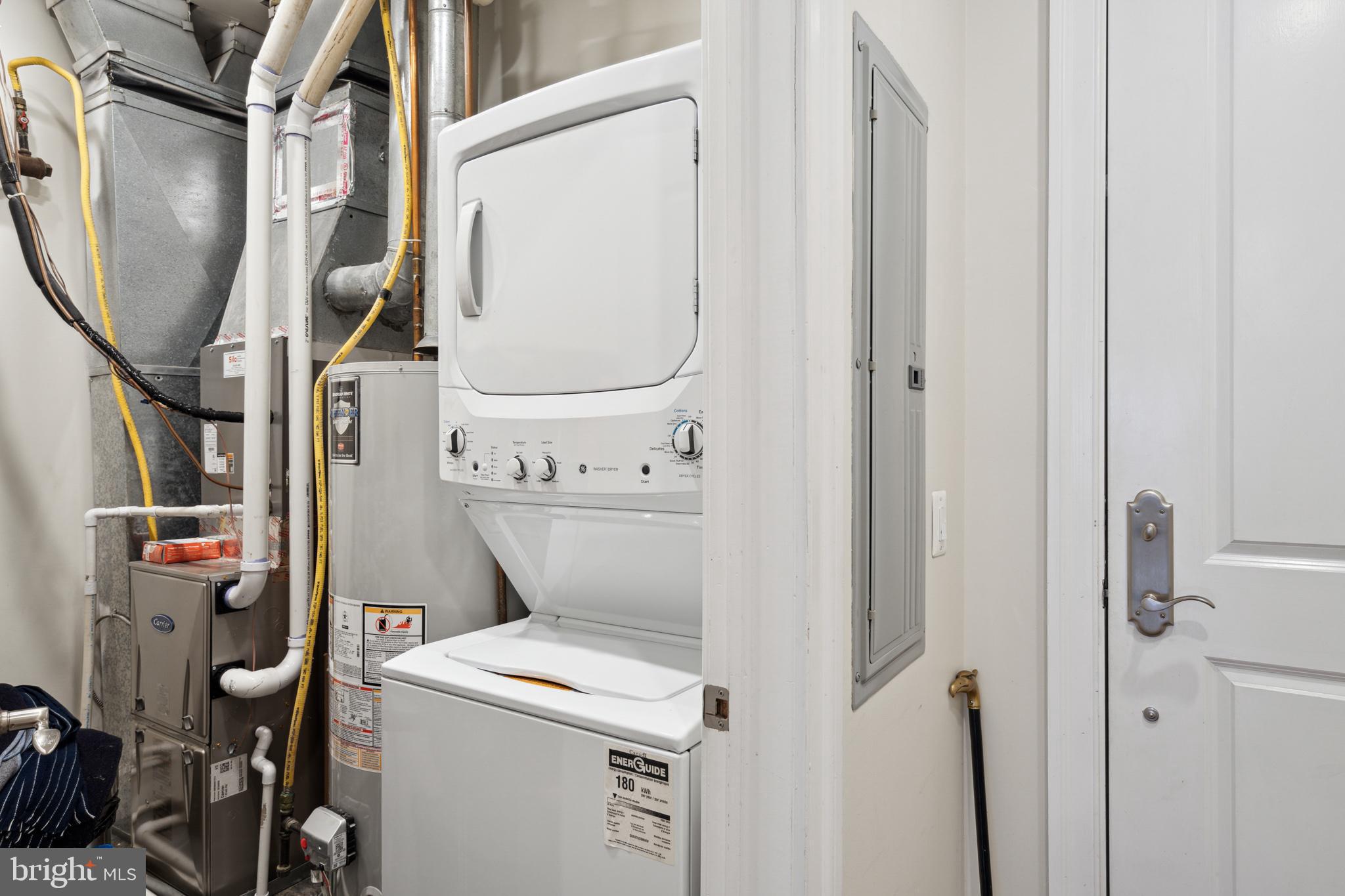 WASHINGTON SQ WEST - Residential