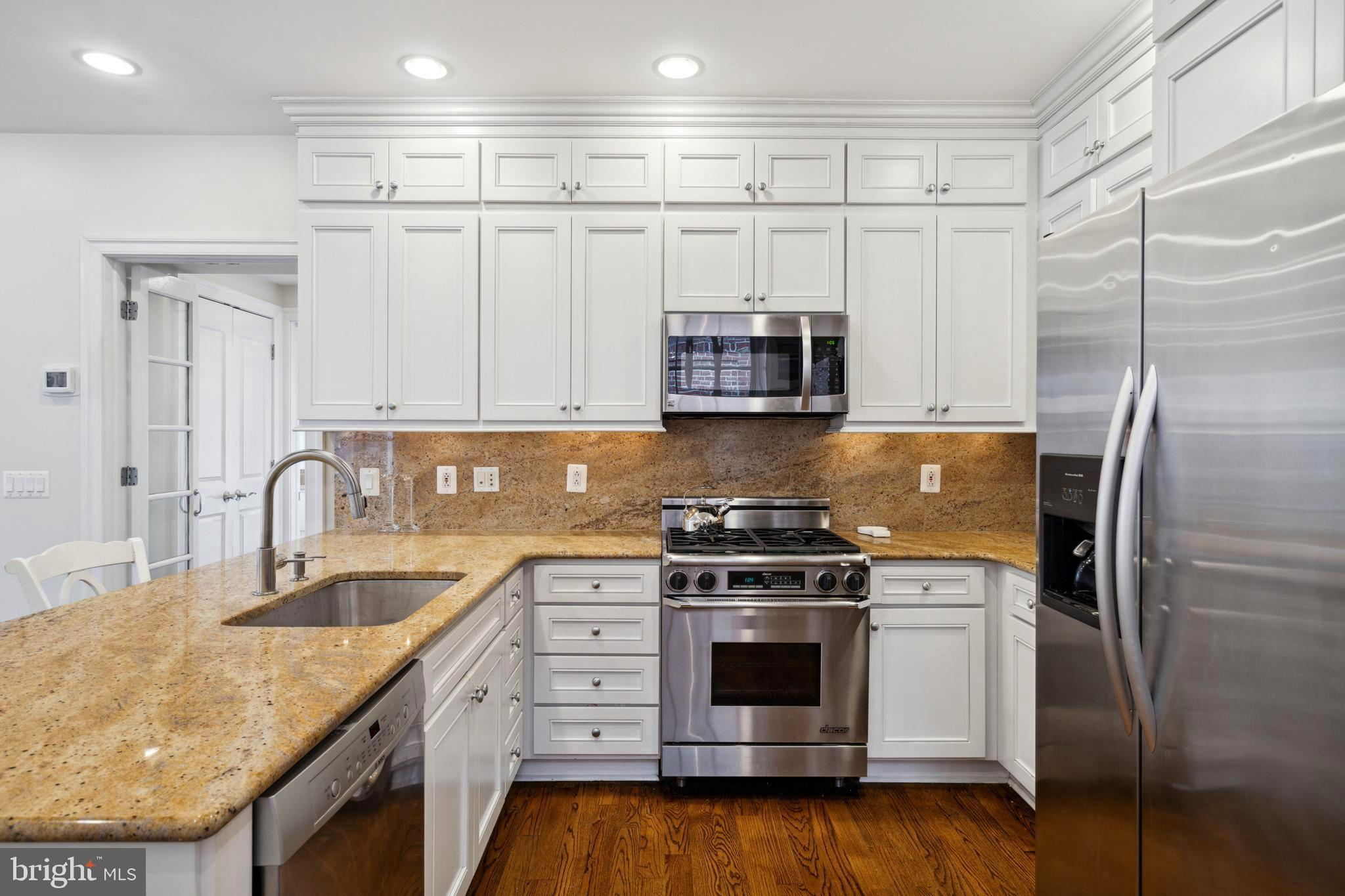 WASHINGTON SQ WEST - Residential