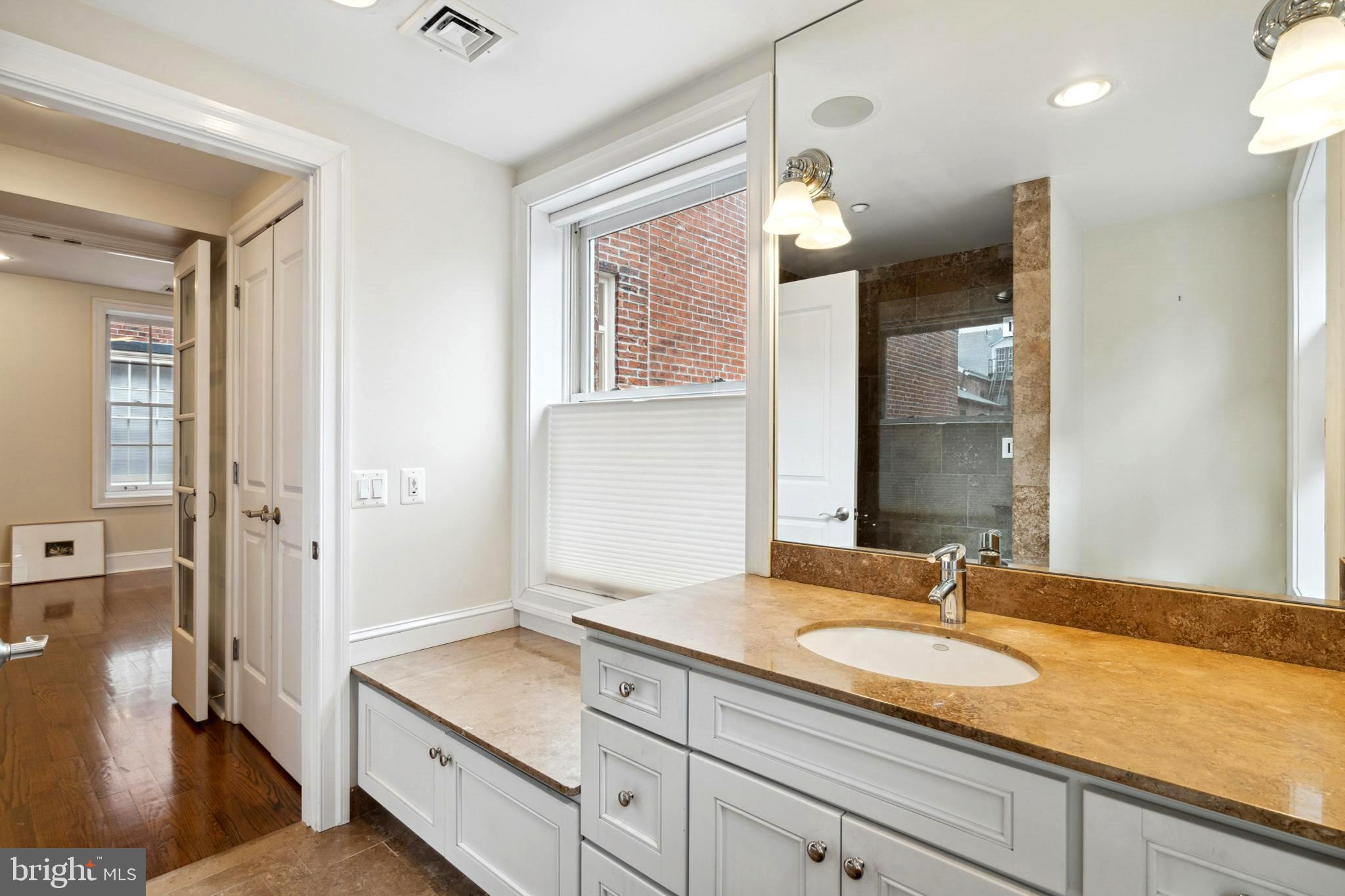 WASHINGTON SQ WEST - Residential