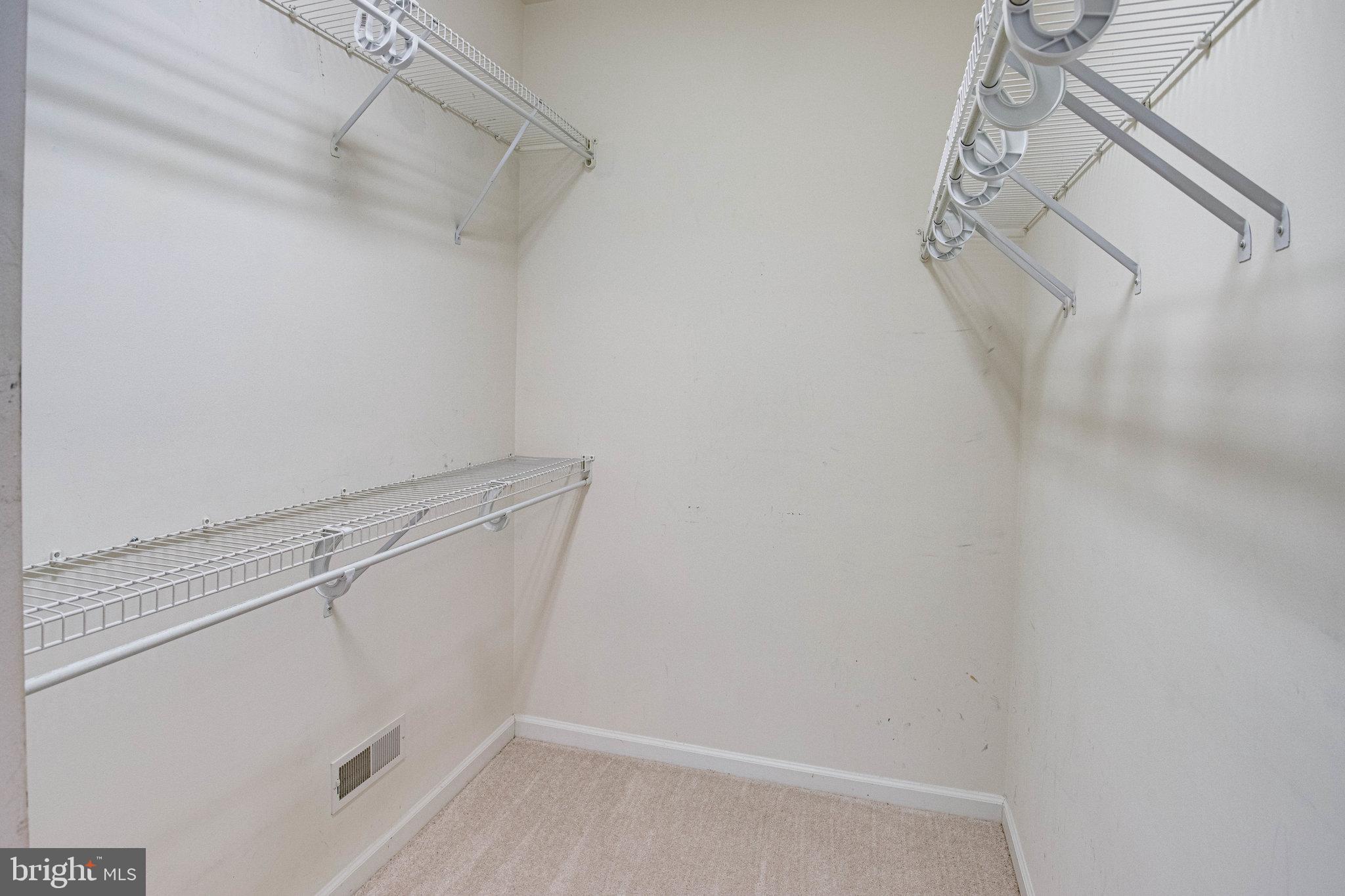 RIVER RIDGE - Residential