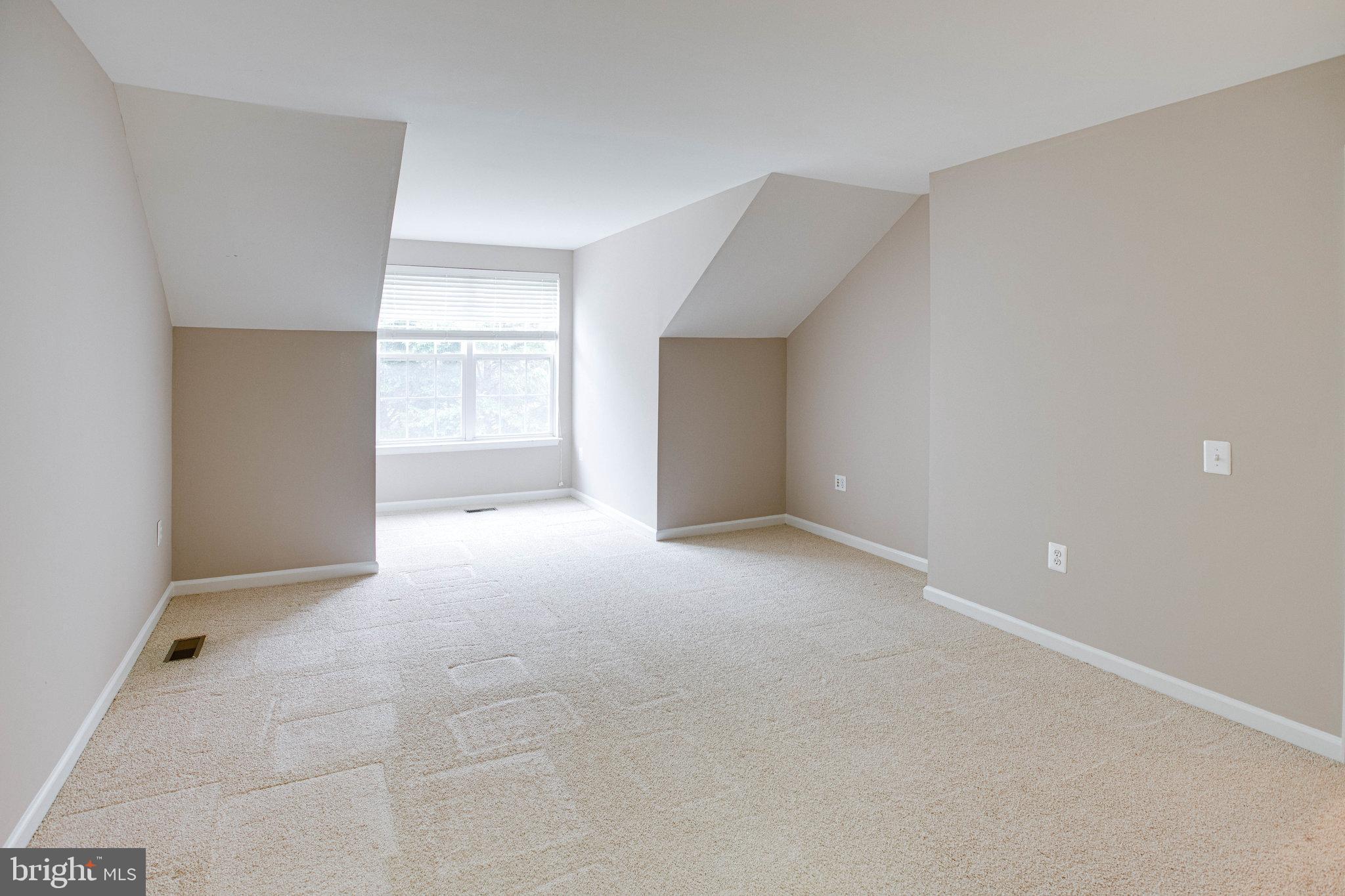 RIVER RIDGE - Residential