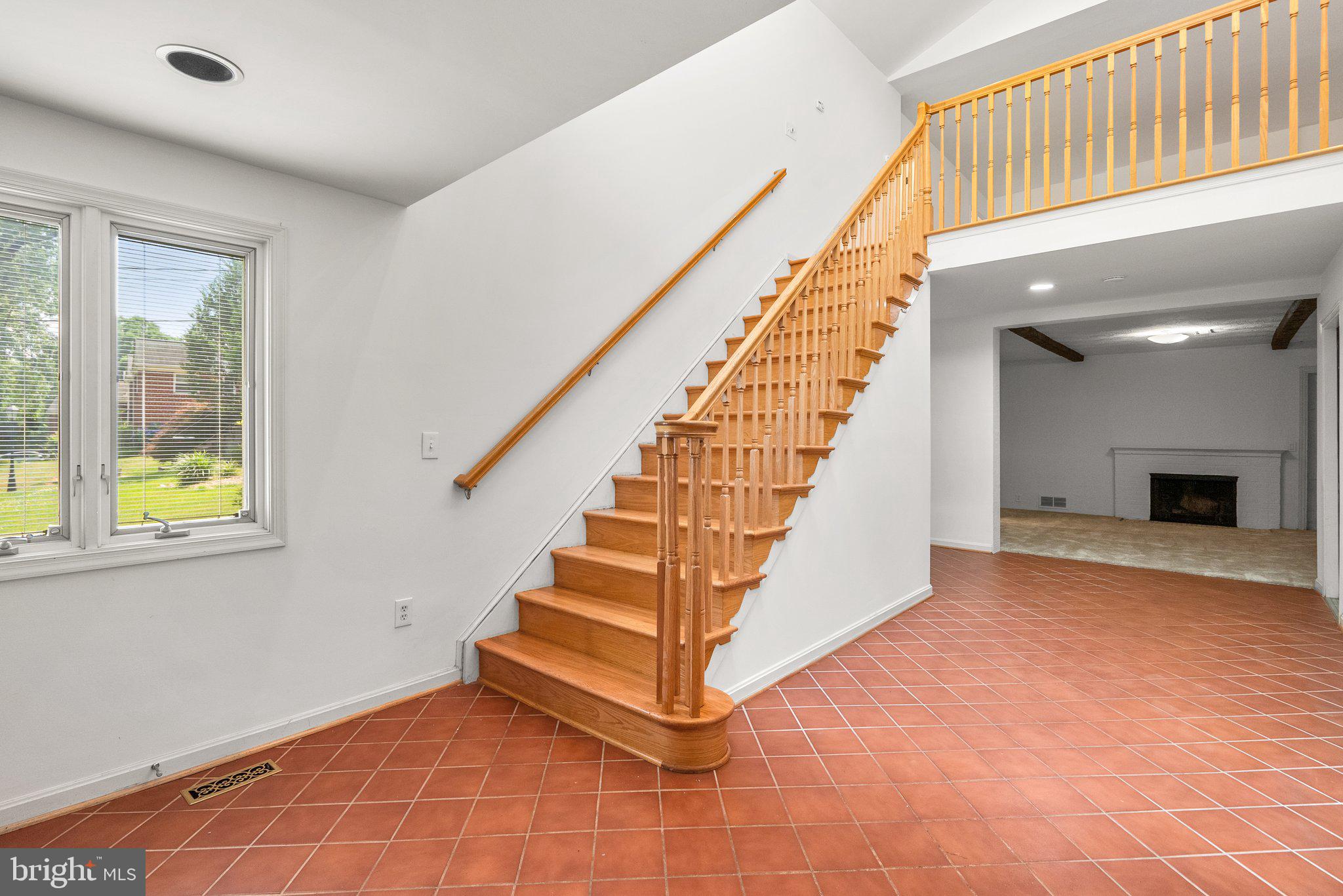 NORTH HILLS - Residential