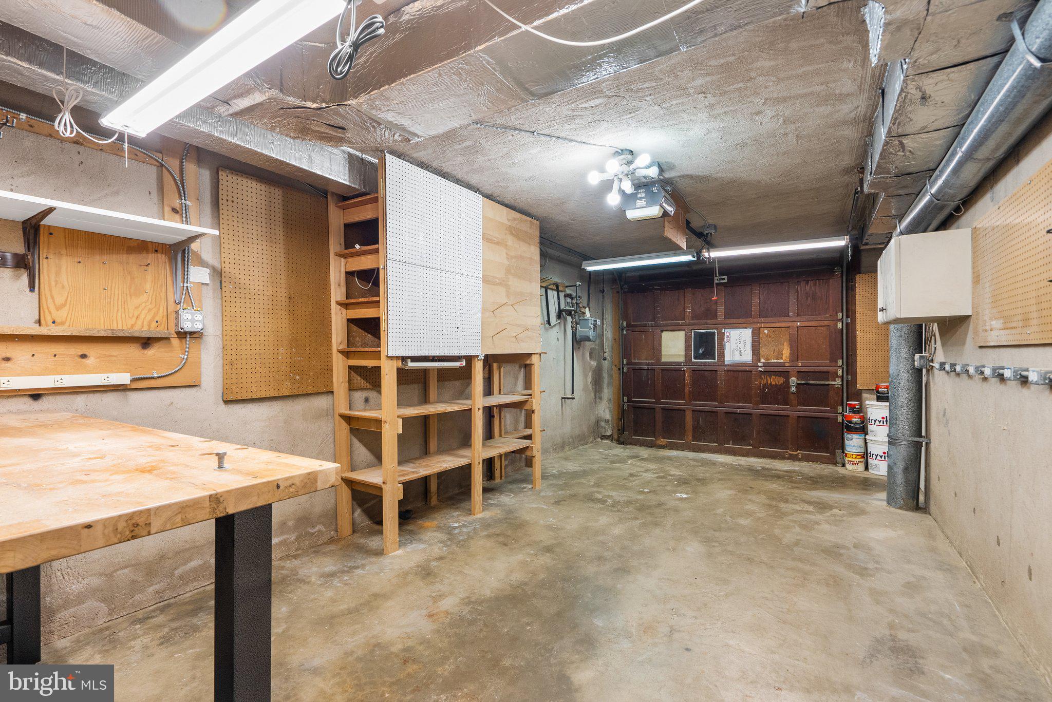 NORTH HILLS - Residential