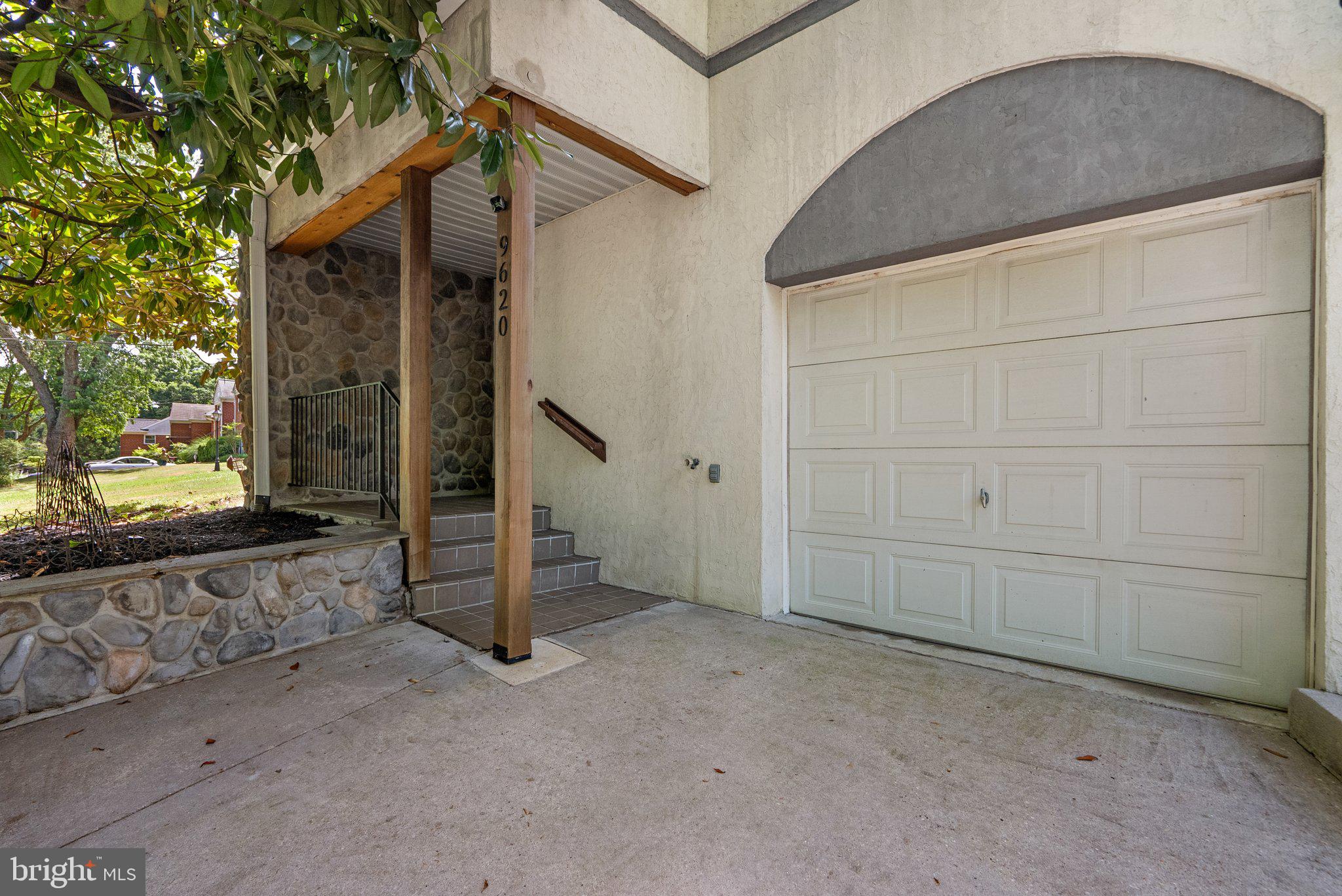 NORTH HILLS - Residential