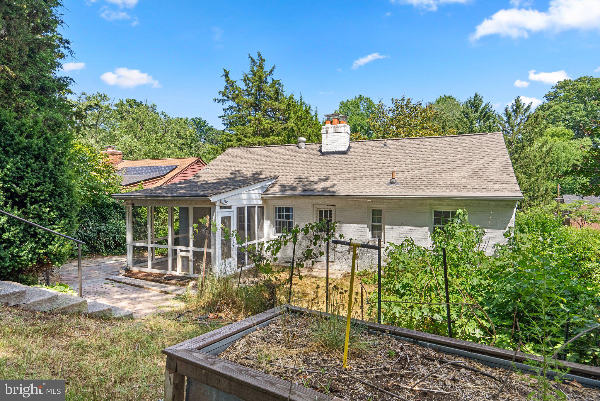 NORTH HILLS - Residential