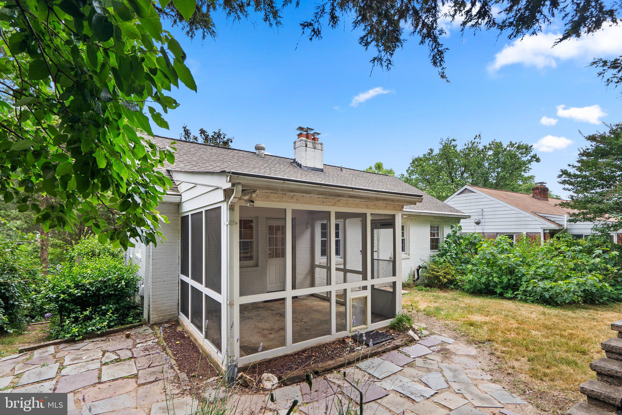 NORTH HILLS - Residential