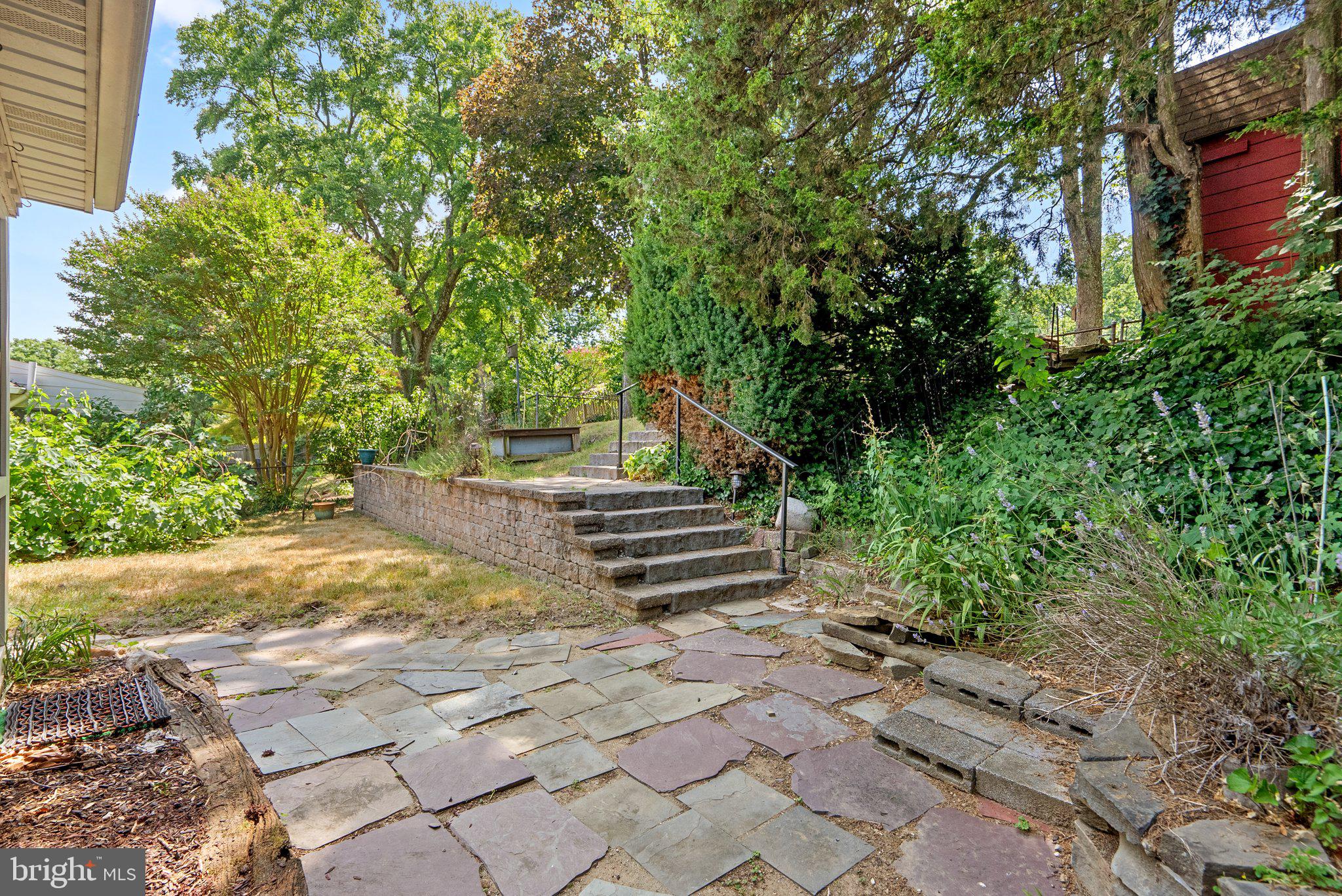 NORTH HILLS - Residential