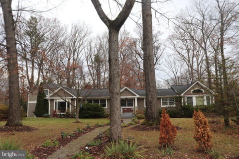 Homes For Rent - 5151 Piedmont Place<br/> ANNANDALE, VA 22003
