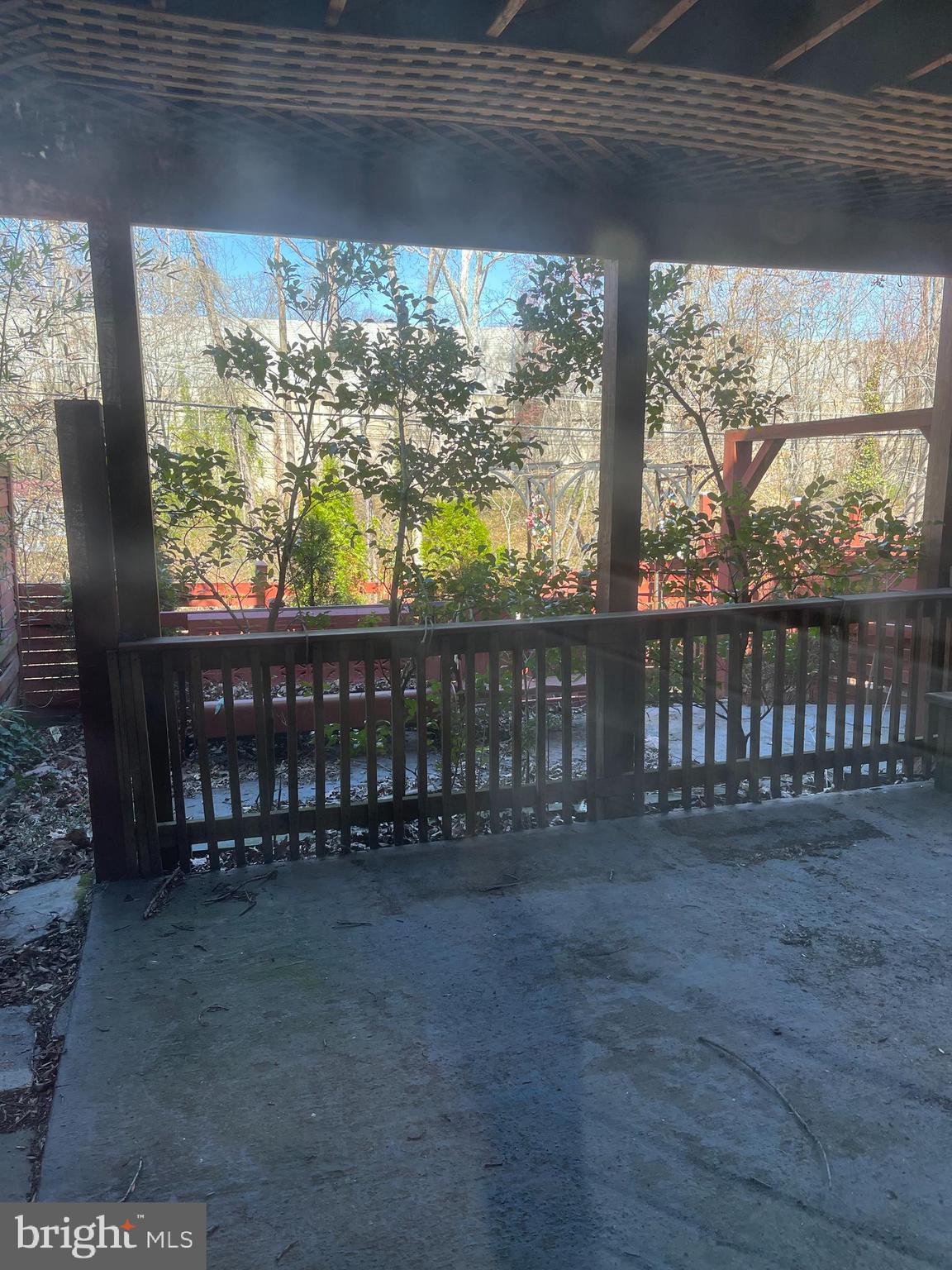 GREENWICH HILL - Residential