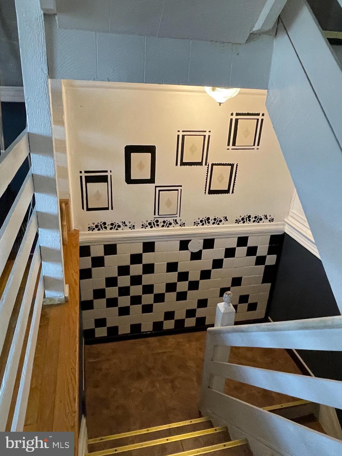 GREENWICH HILL - Residential