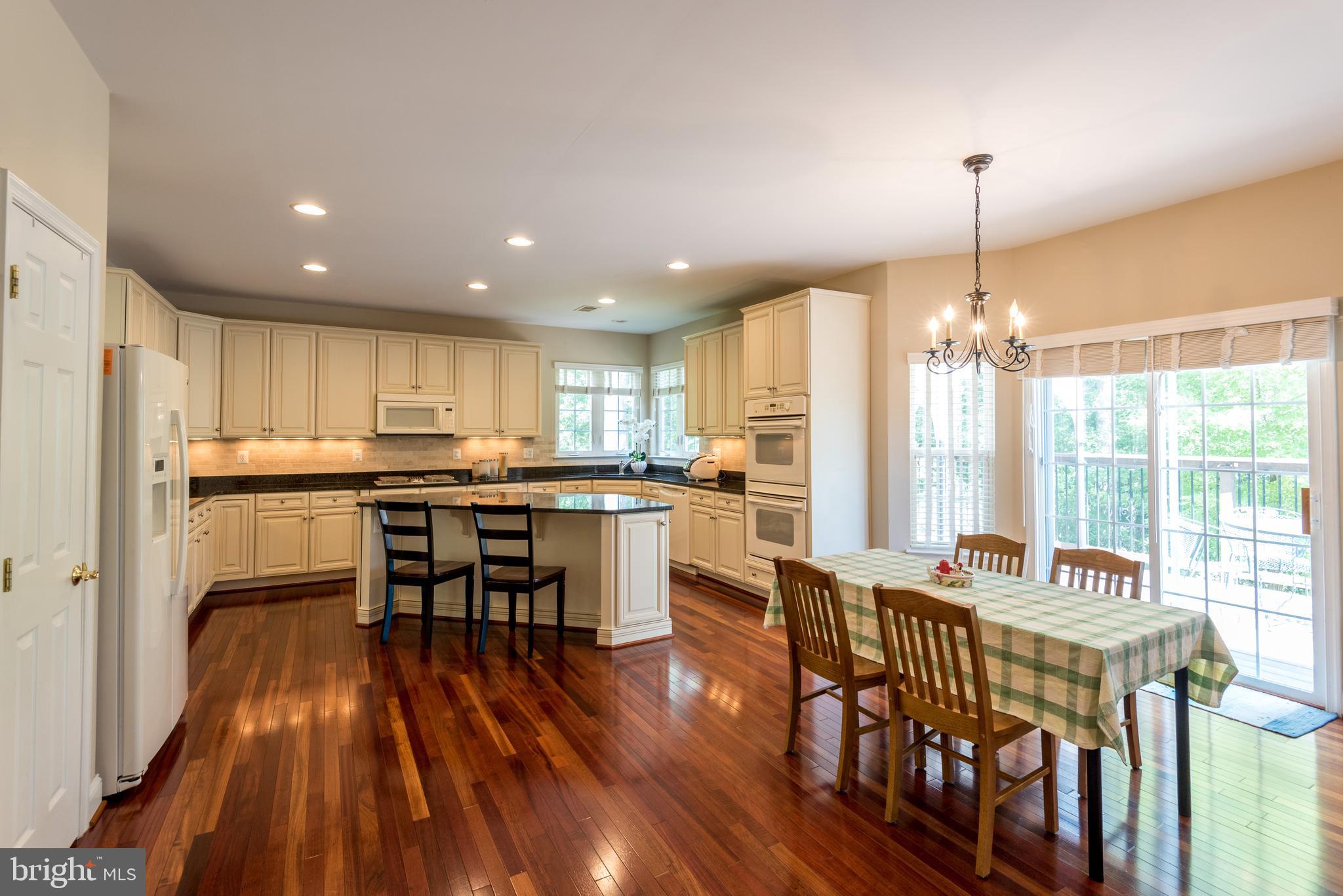 DAHLIA PARK OF WILDEWOOD - Residential