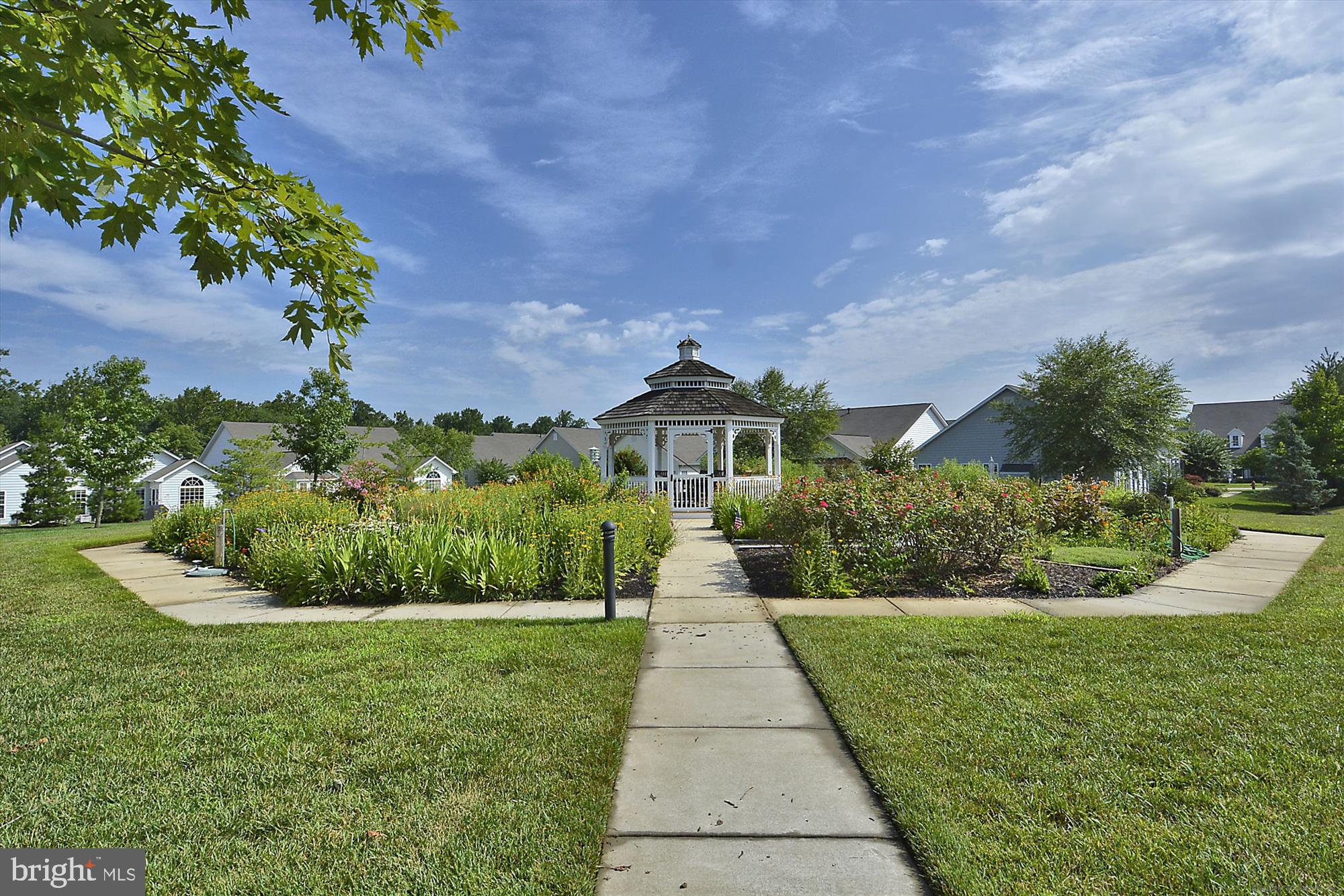 SYMPHONY VILLAGE AT CENTREVILLE - Residential