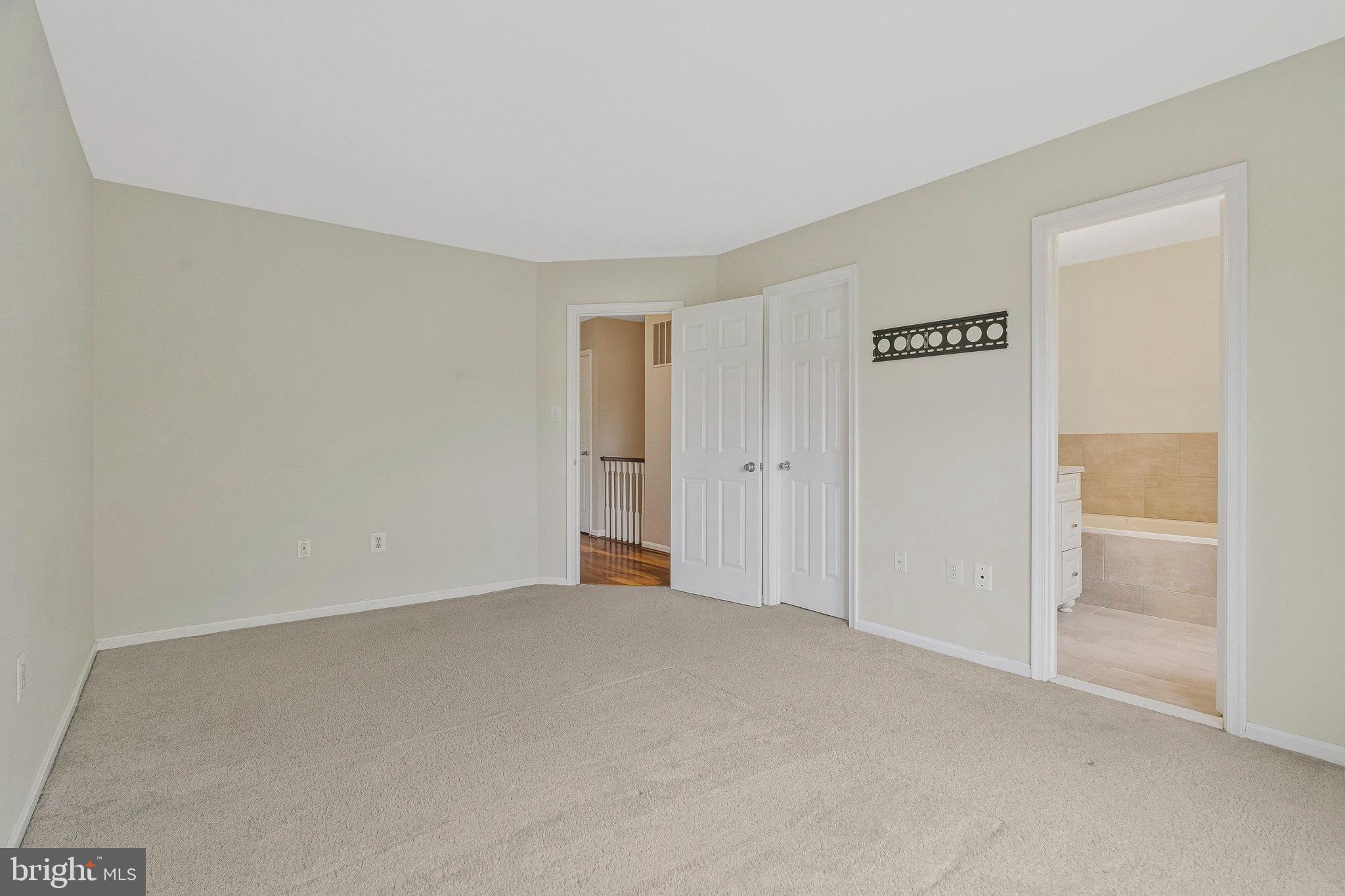 WOODSTONE - Residential