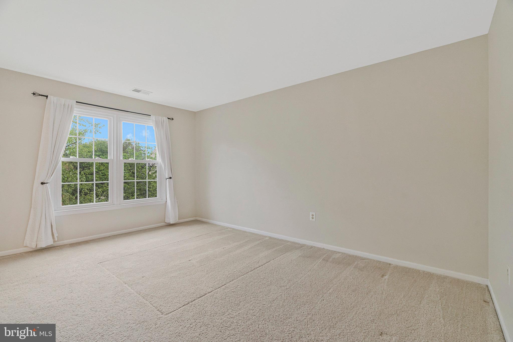 WOODSTONE - Residential