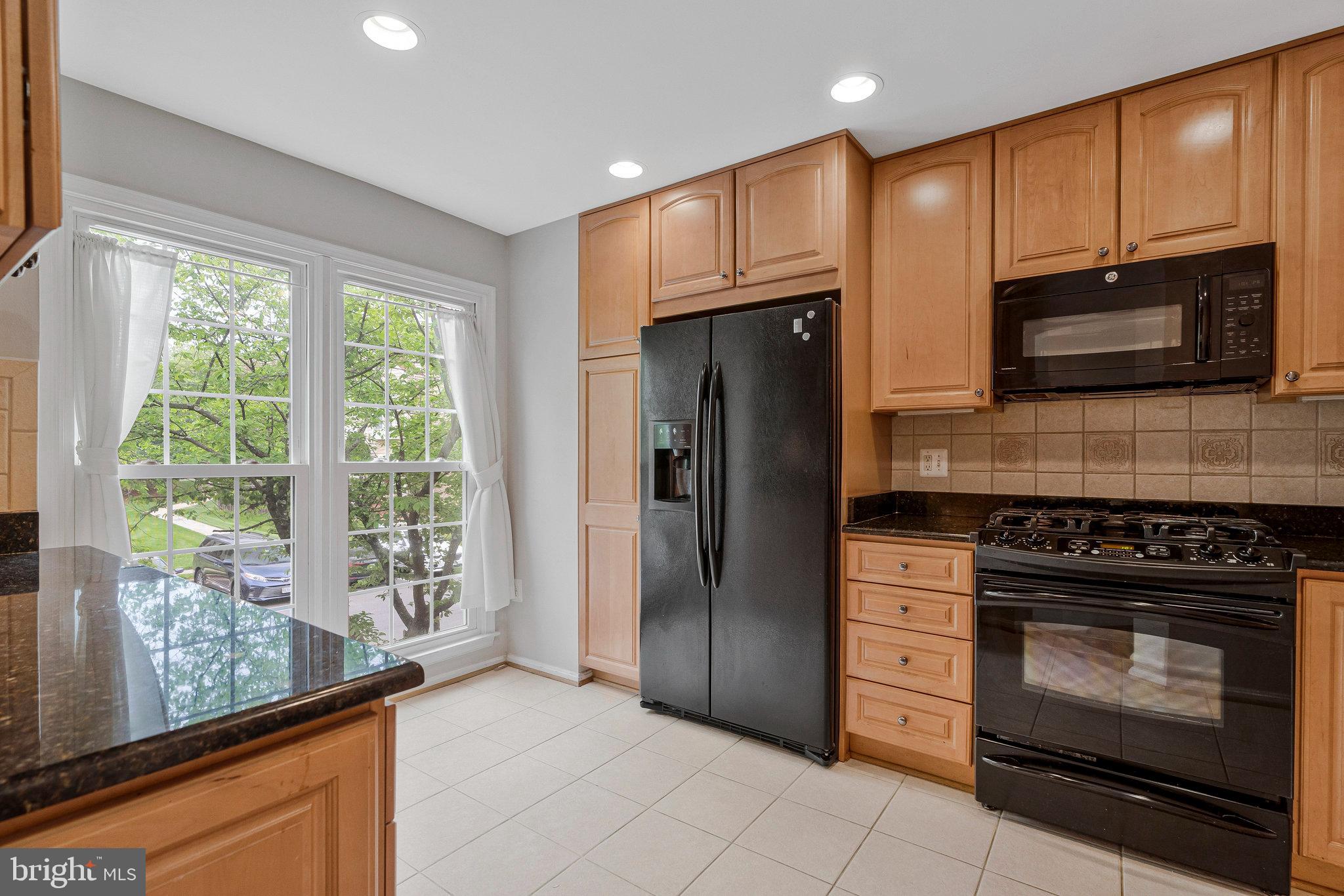 WOODSTONE - Residential