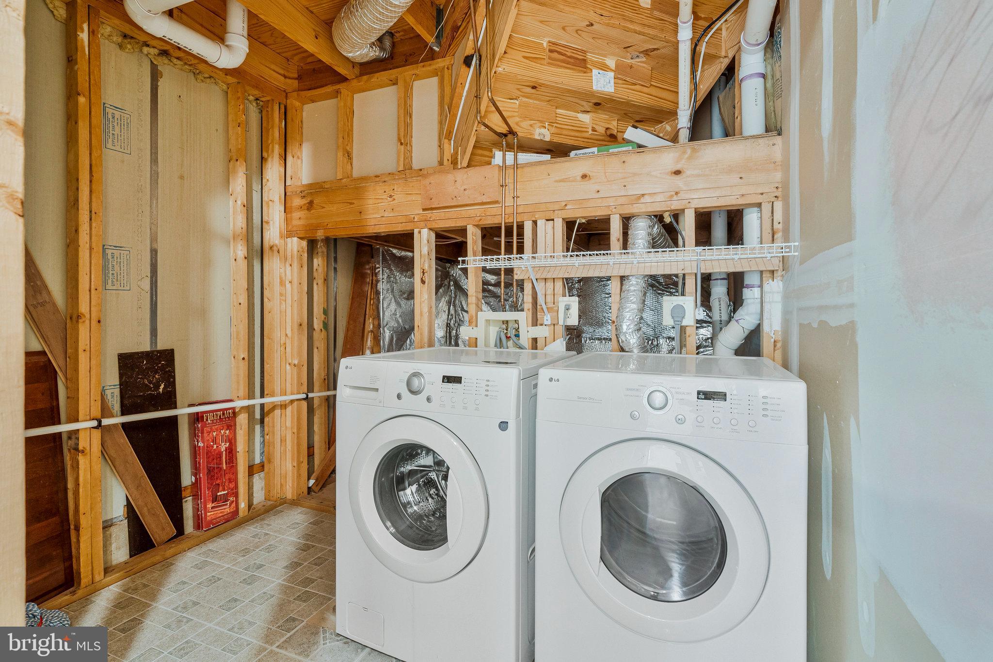 WOODSTONE - Residential