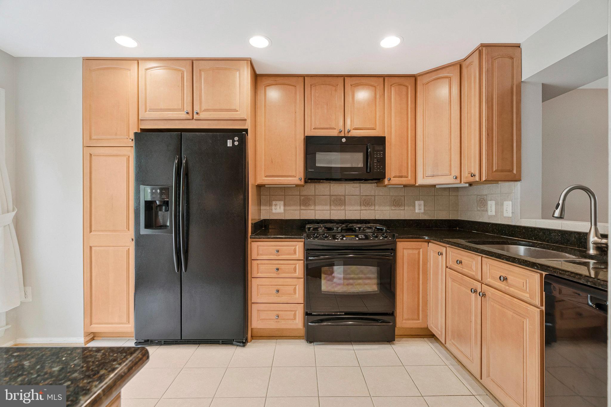 WOODSTONE - Residential