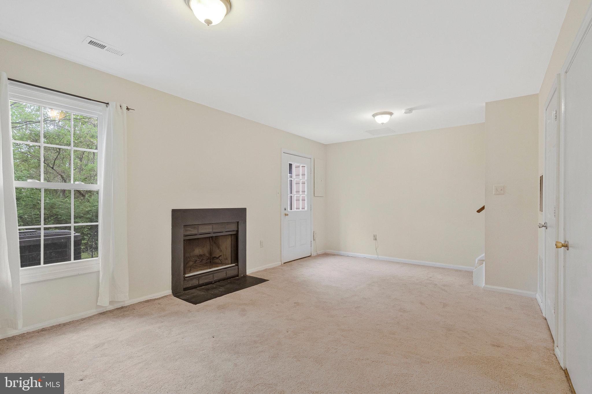 WOODSTONE - Residential