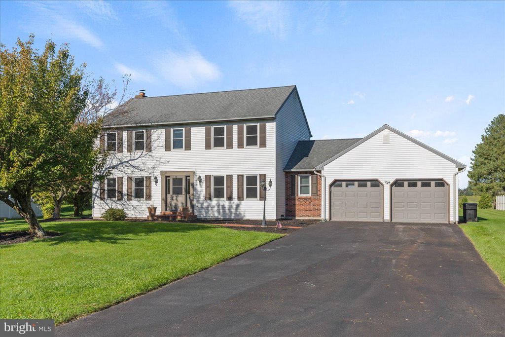 Photo of 420 BLAKE TER, MANHEIM, PA 17545 (MLS # PALA2041998)