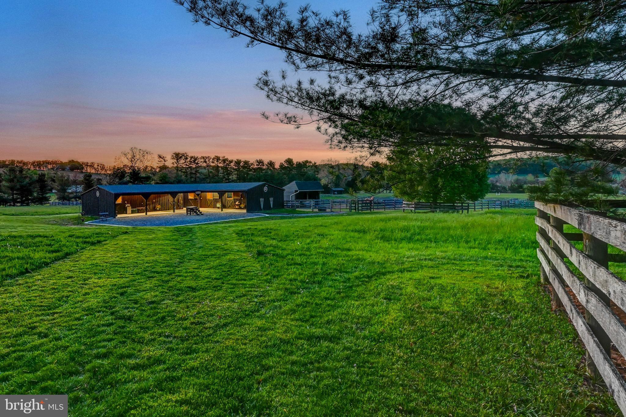 WORTHINGTON VALLEY - Farm