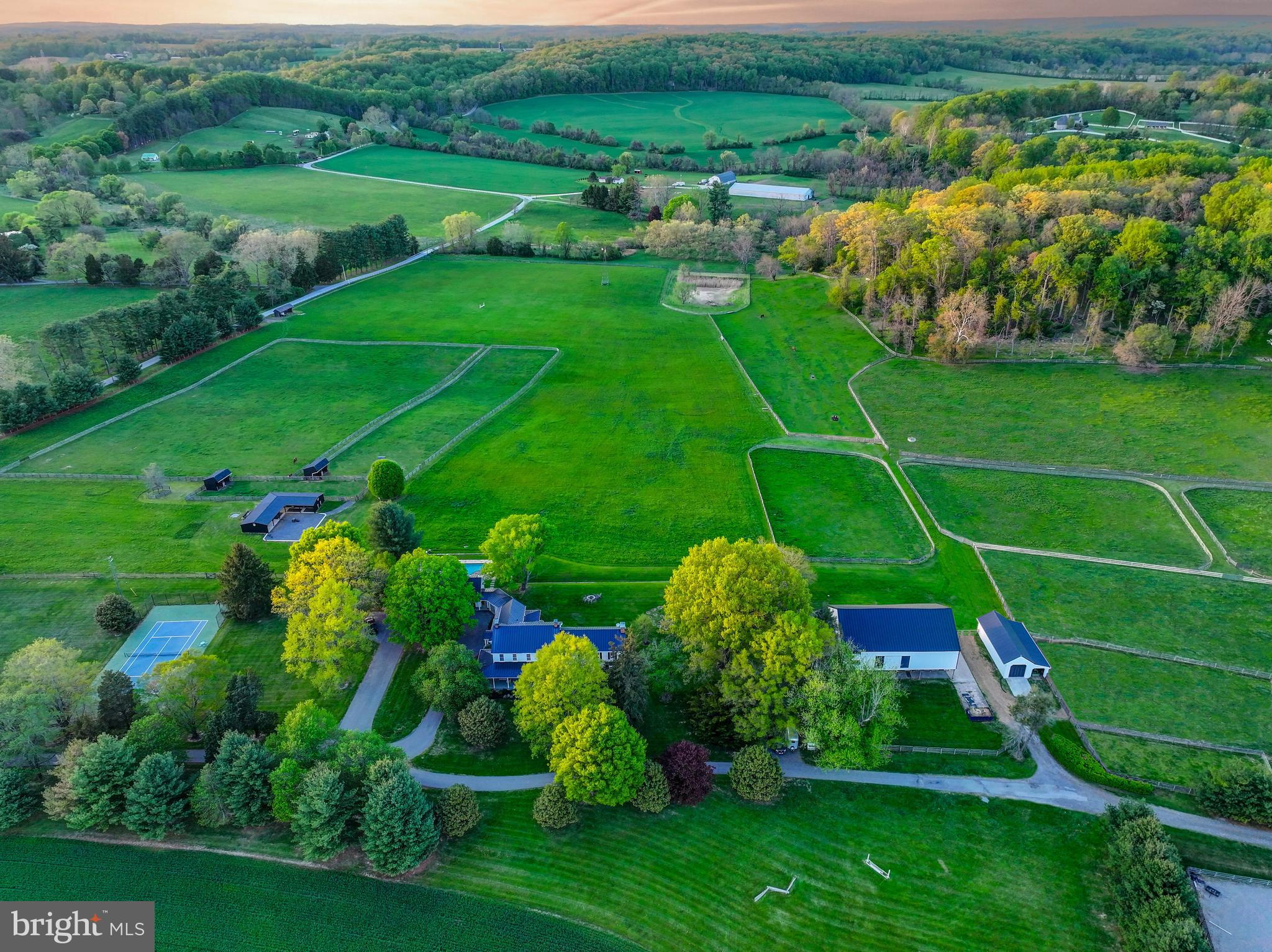 WORTHINGTON VALLEY - Farm