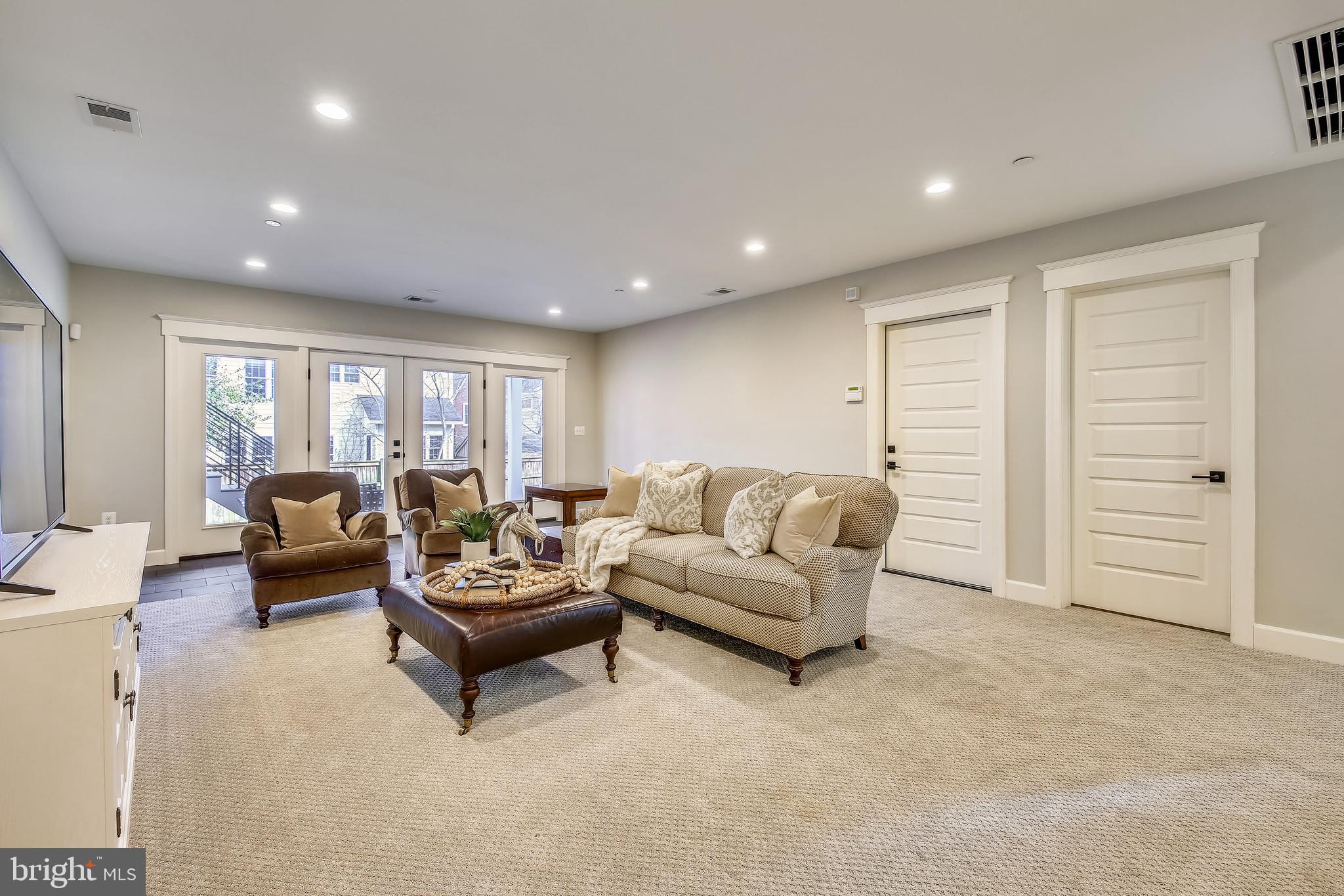 WESTBORO - Residential