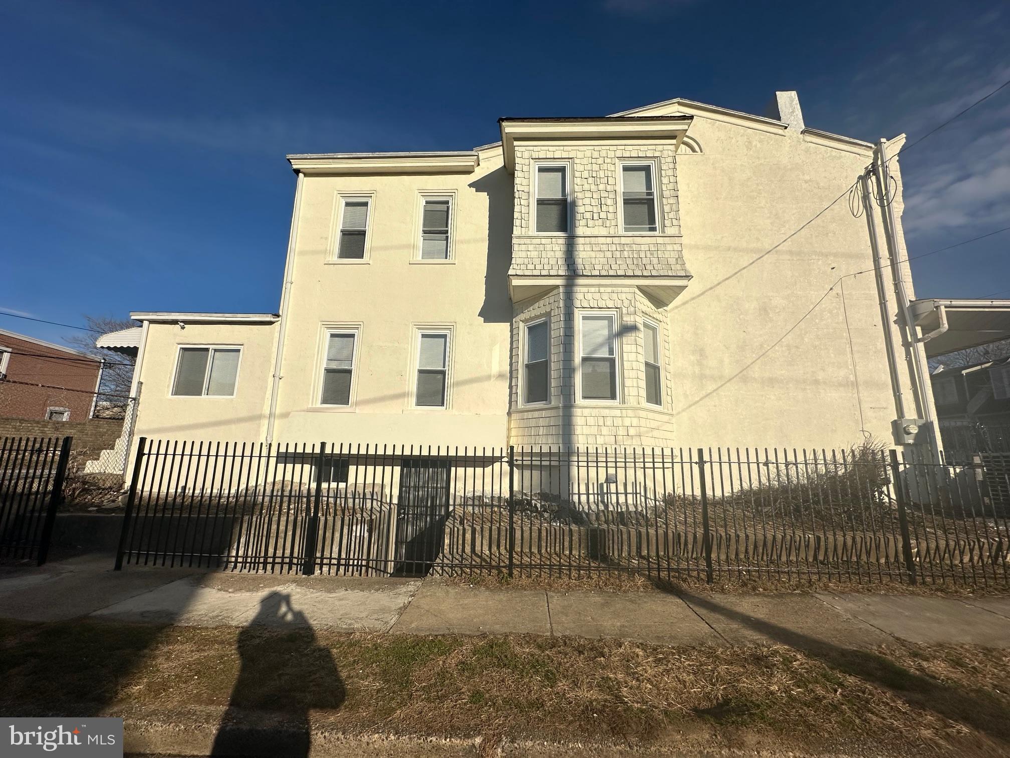 PHILADELPHIA - Residential