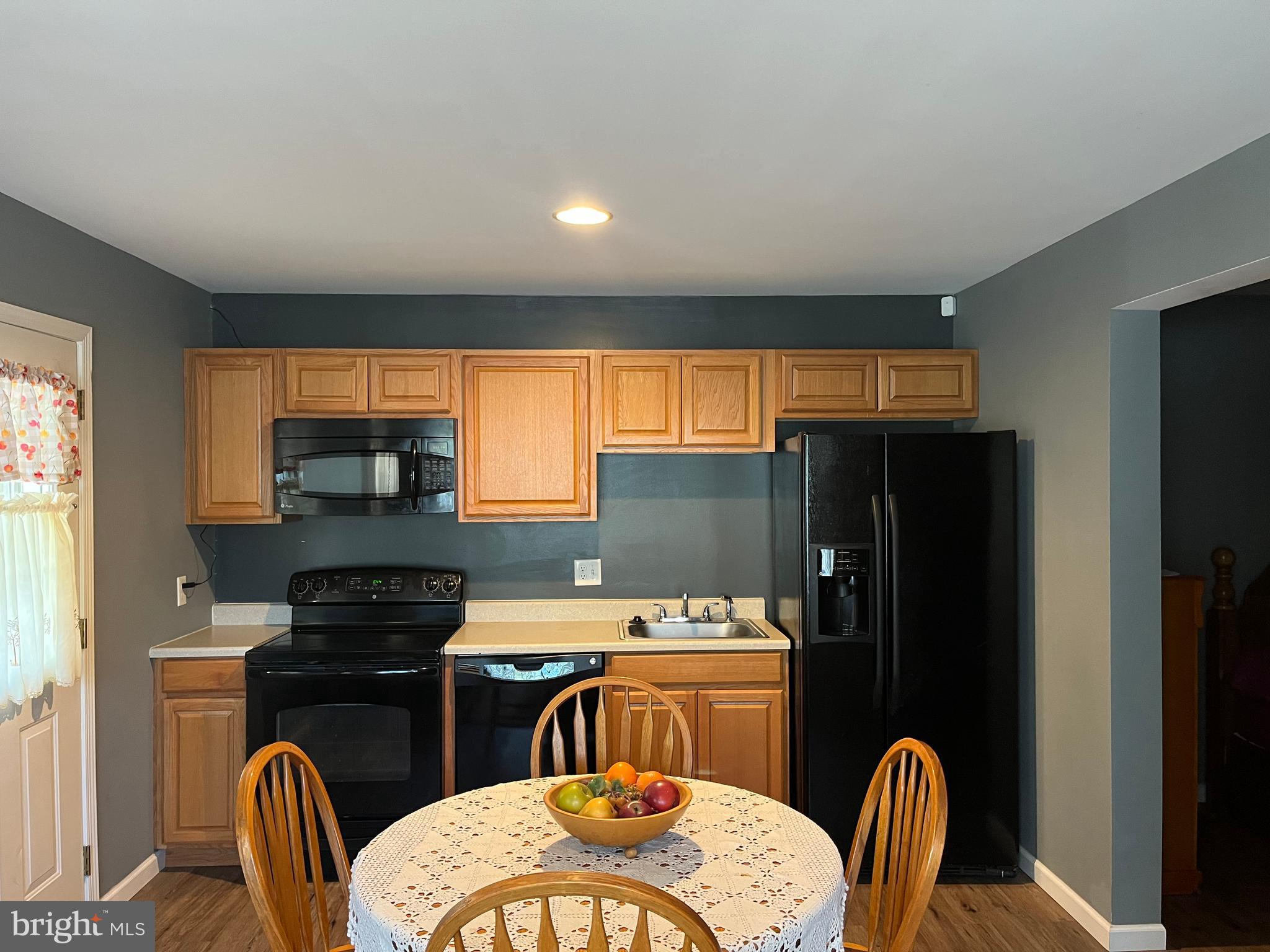 STONEBROOK VILLAGE - Residential Lease