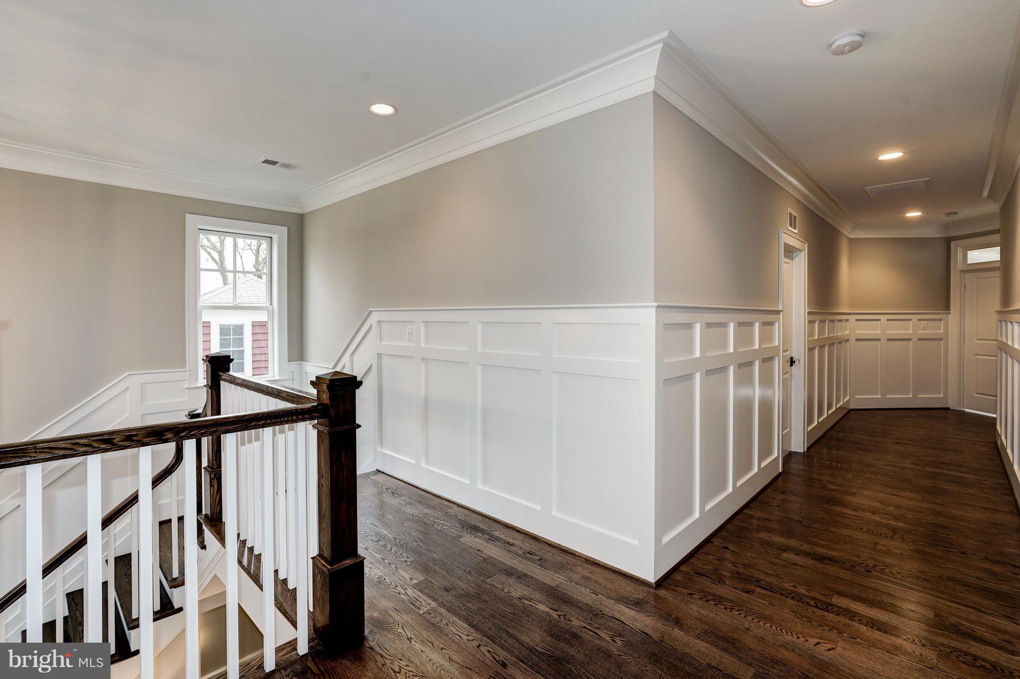 COUNTRY CLUB - Residential