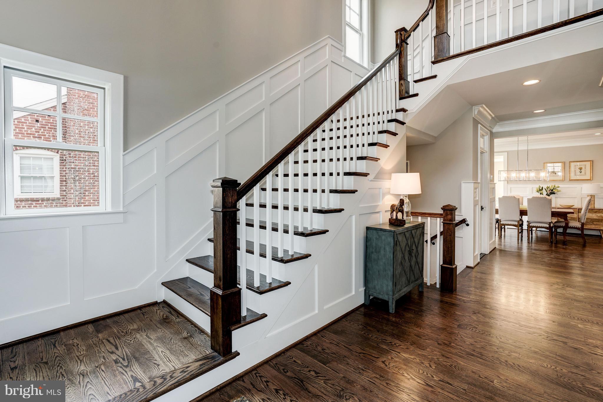 COUNTRY CLUB - Residential