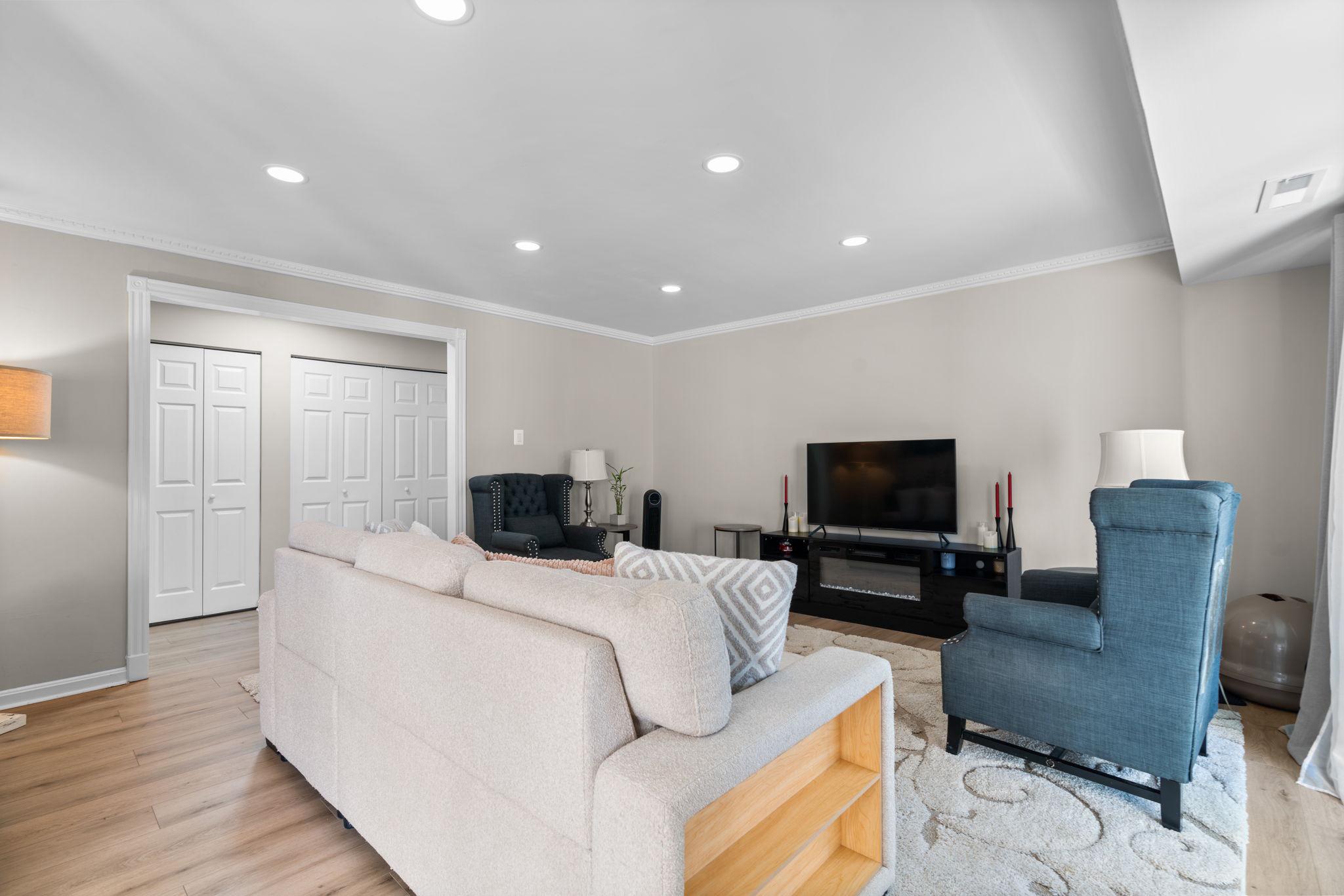 DIAMOND FARM - Residential